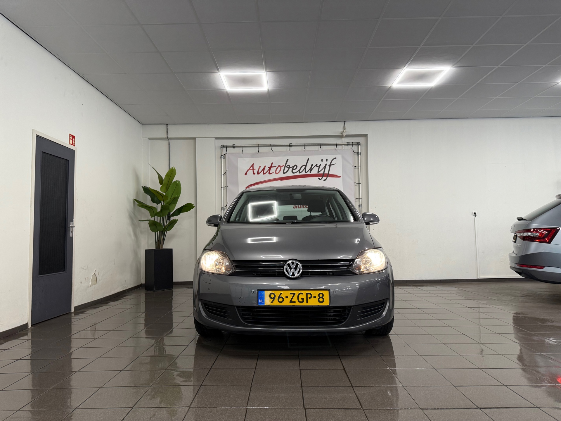 https://www.autokooy.nl//xml/images/45764467-8.JPG