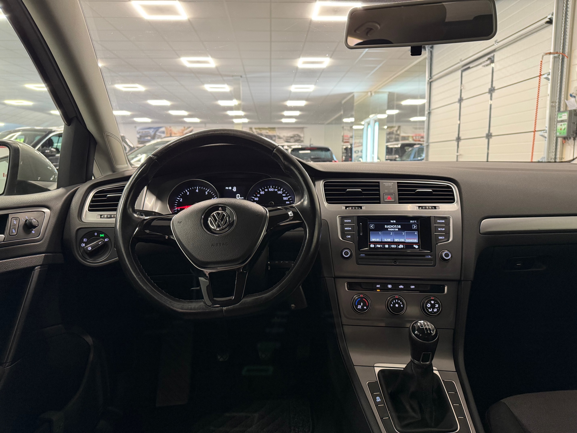 https://www.autokooy.nl//xml/images/45789702-19.JPG