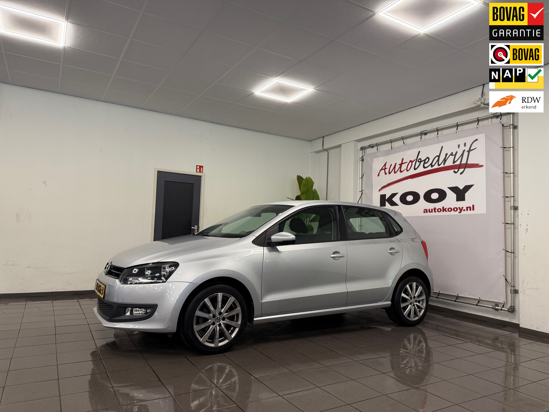 Volkswagen Polo 1.2 TSI BlueMotion Comfortline * Navigatie / Cruise control / LM Velgen / NL Auto *