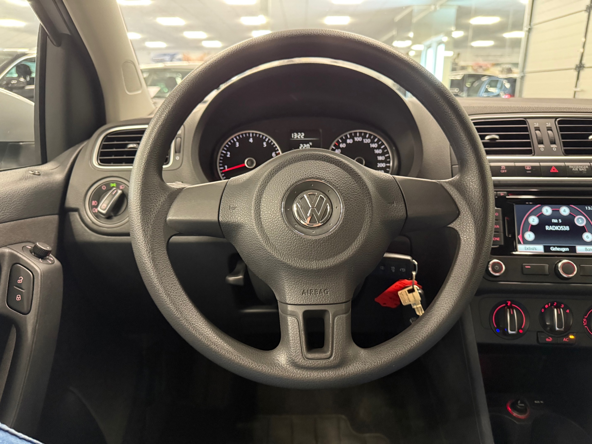 https://www.autokooy.nl//xml/images/45814130-13.JPG