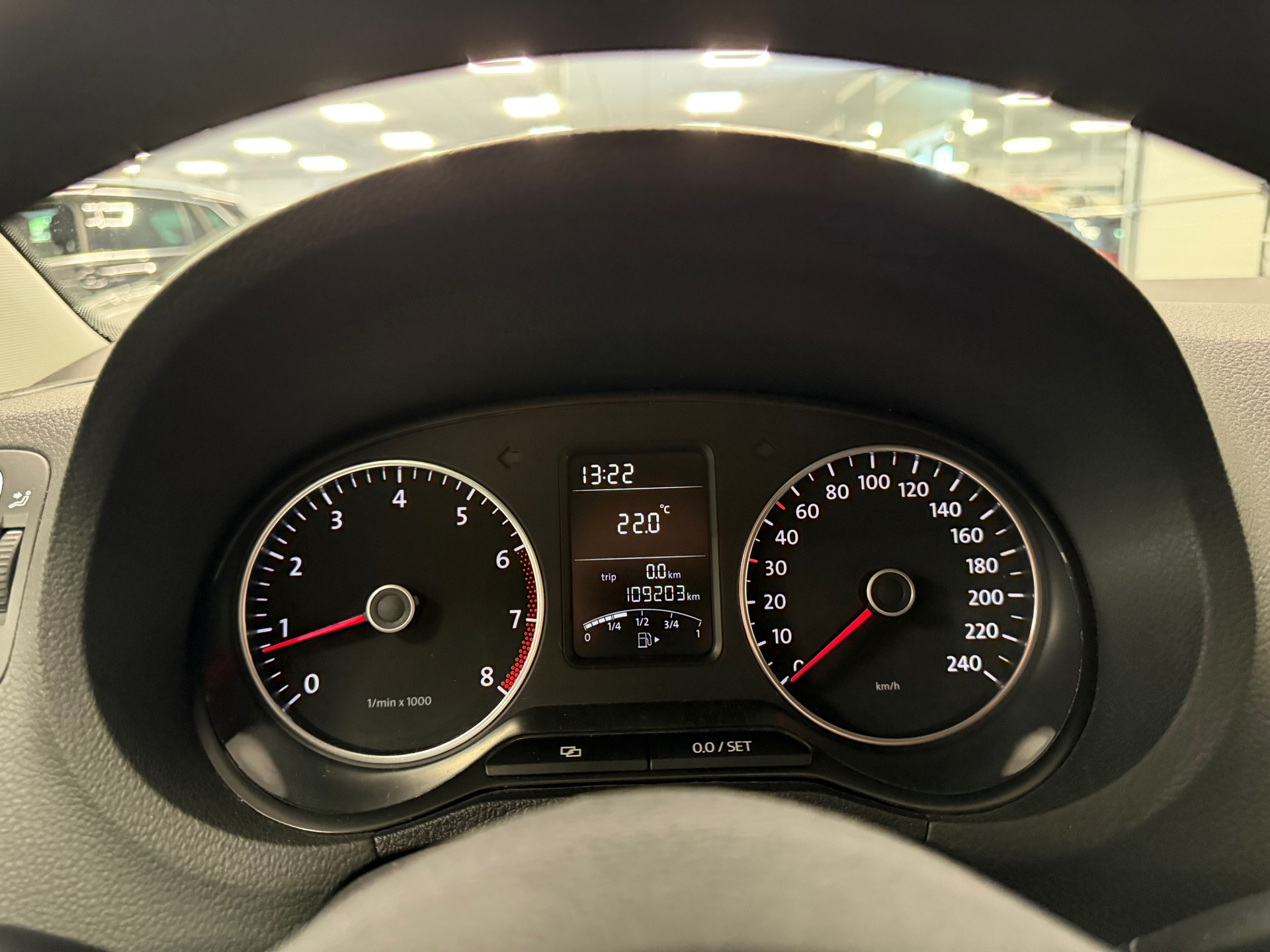 https://www.autokooy.nl//xml/images/45814130-14.JPG