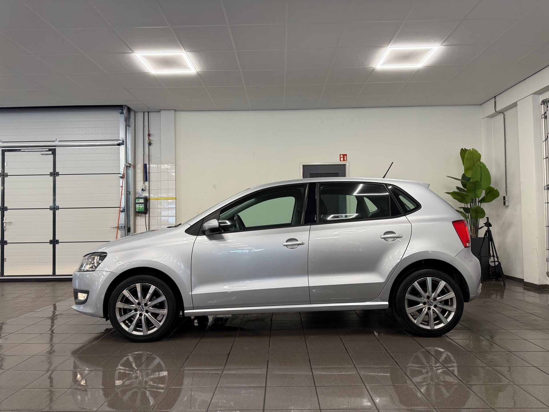 https://www.autokooy.nl//xml/images/45814130-2.JPG