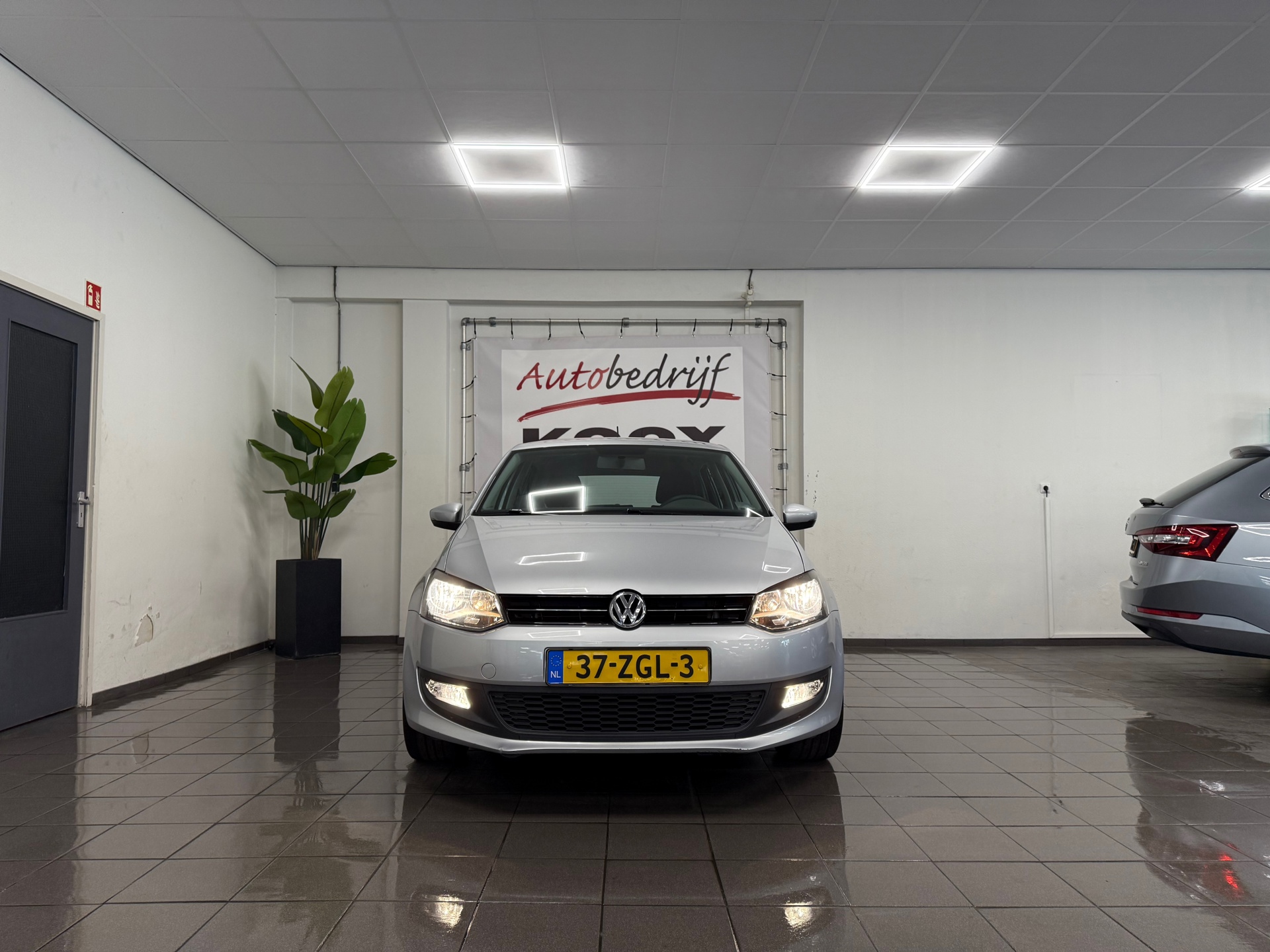 https://www.autokooy.nl//xml/images/45814130-8.JPG