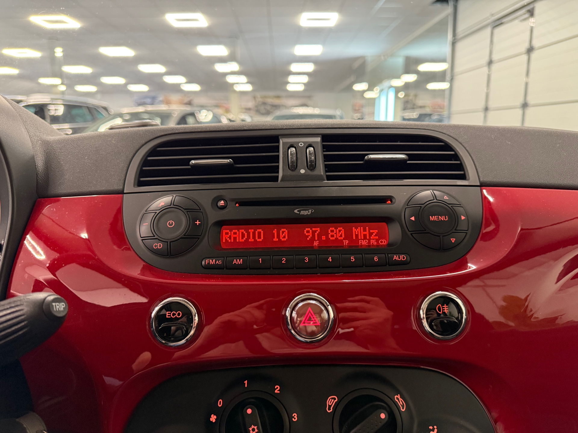 https://www.autokooy.nl//xml/images/45814287-17.JPG