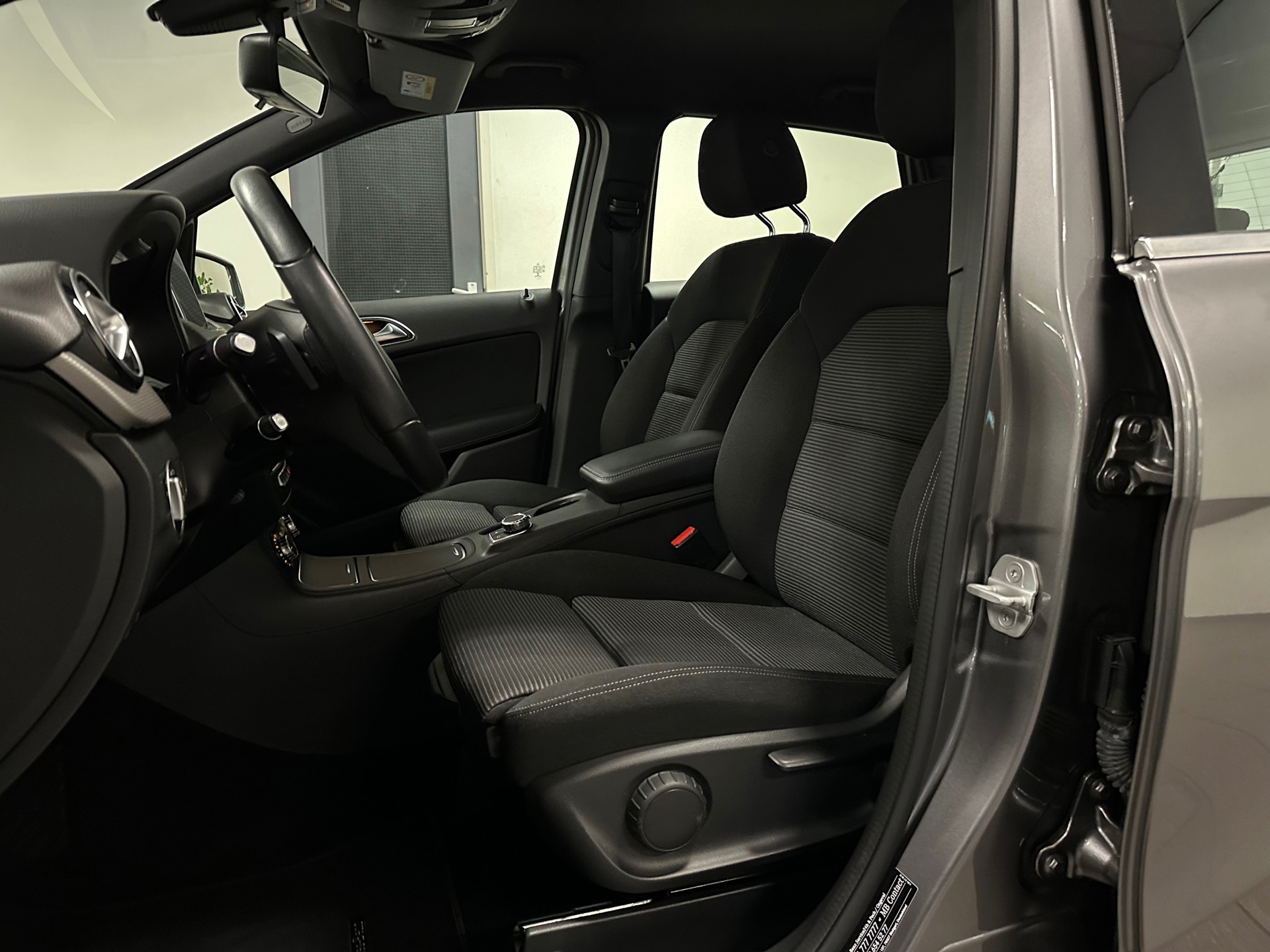 https://www.autokooy.nl//xml/images/45830947-11.JPG