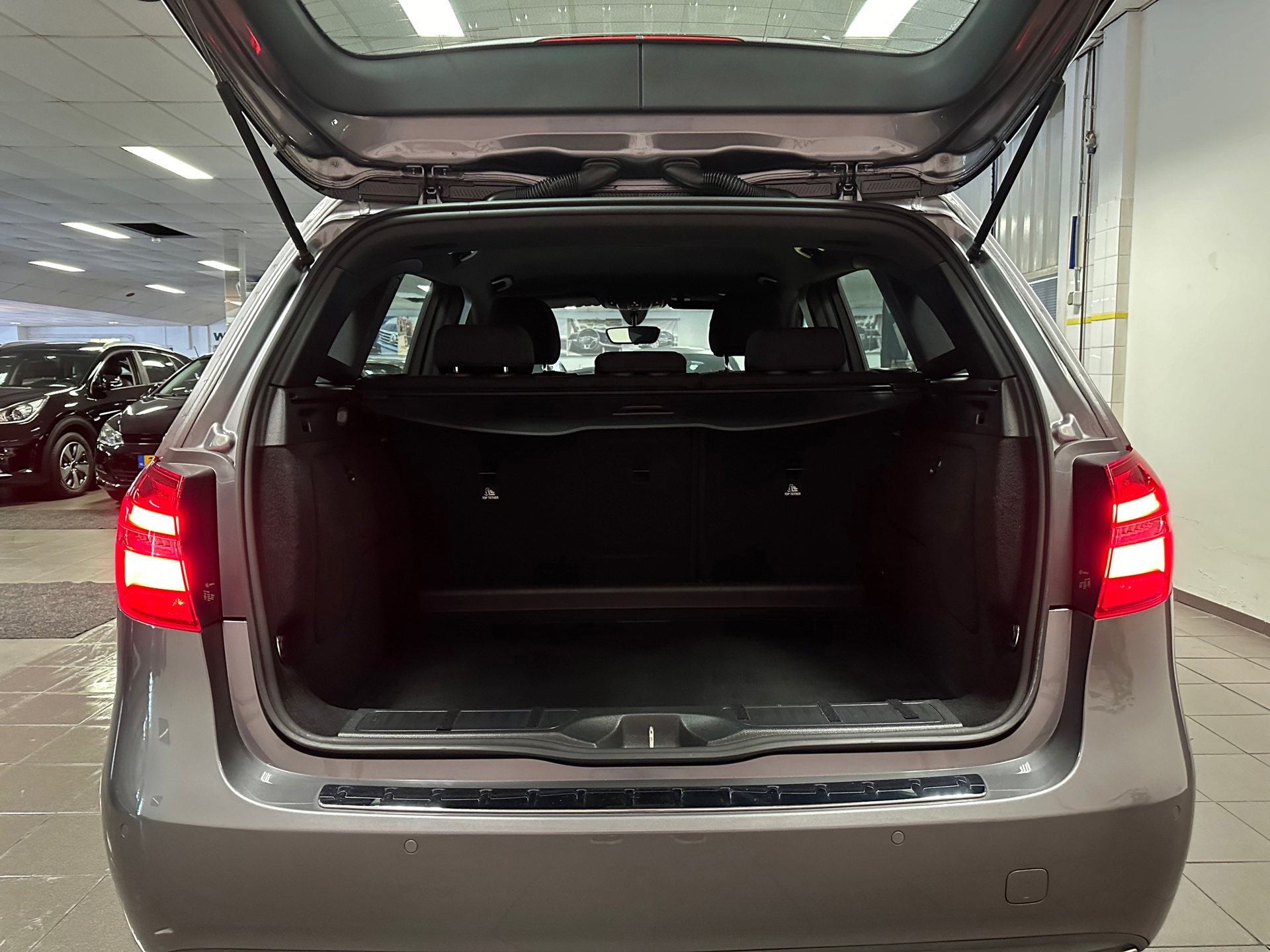 https://www.autokooy.nl//xml/images/45830947-5.JPG