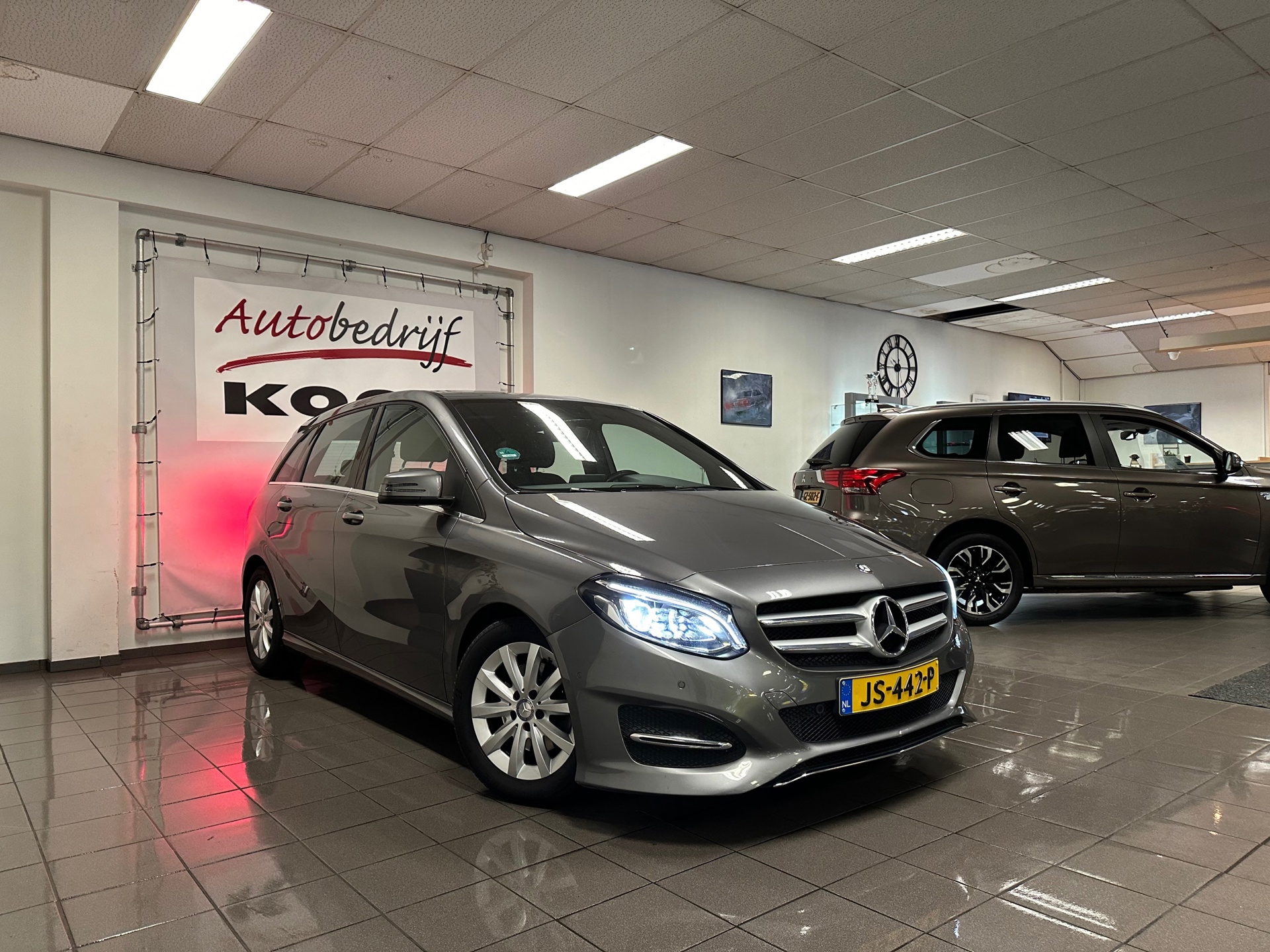 https://www.autokooy.nl//xml/images/45830947-7.JPG