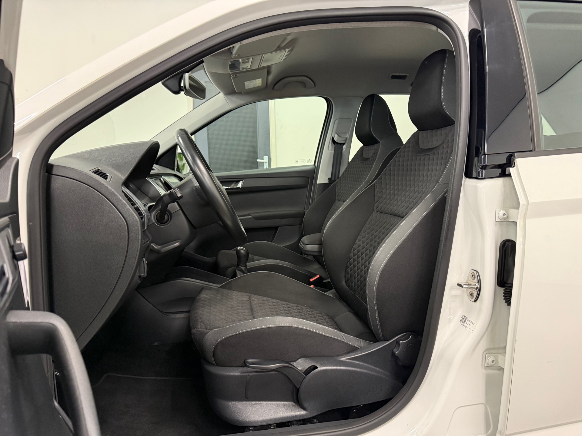 https://www.autokooy.nl//xml/images/45837913-12.JPG