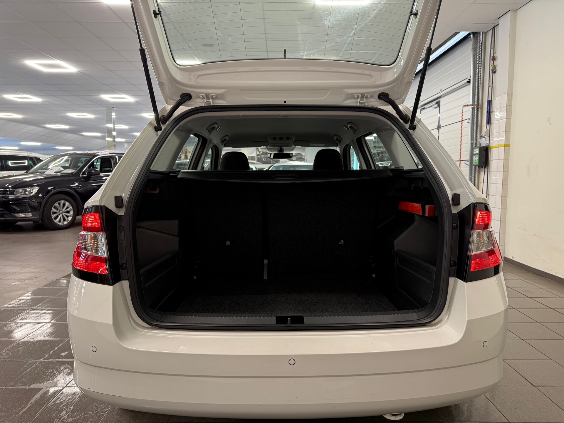 https://www.autokooy.nl//xml/images/45837913-5.JPG