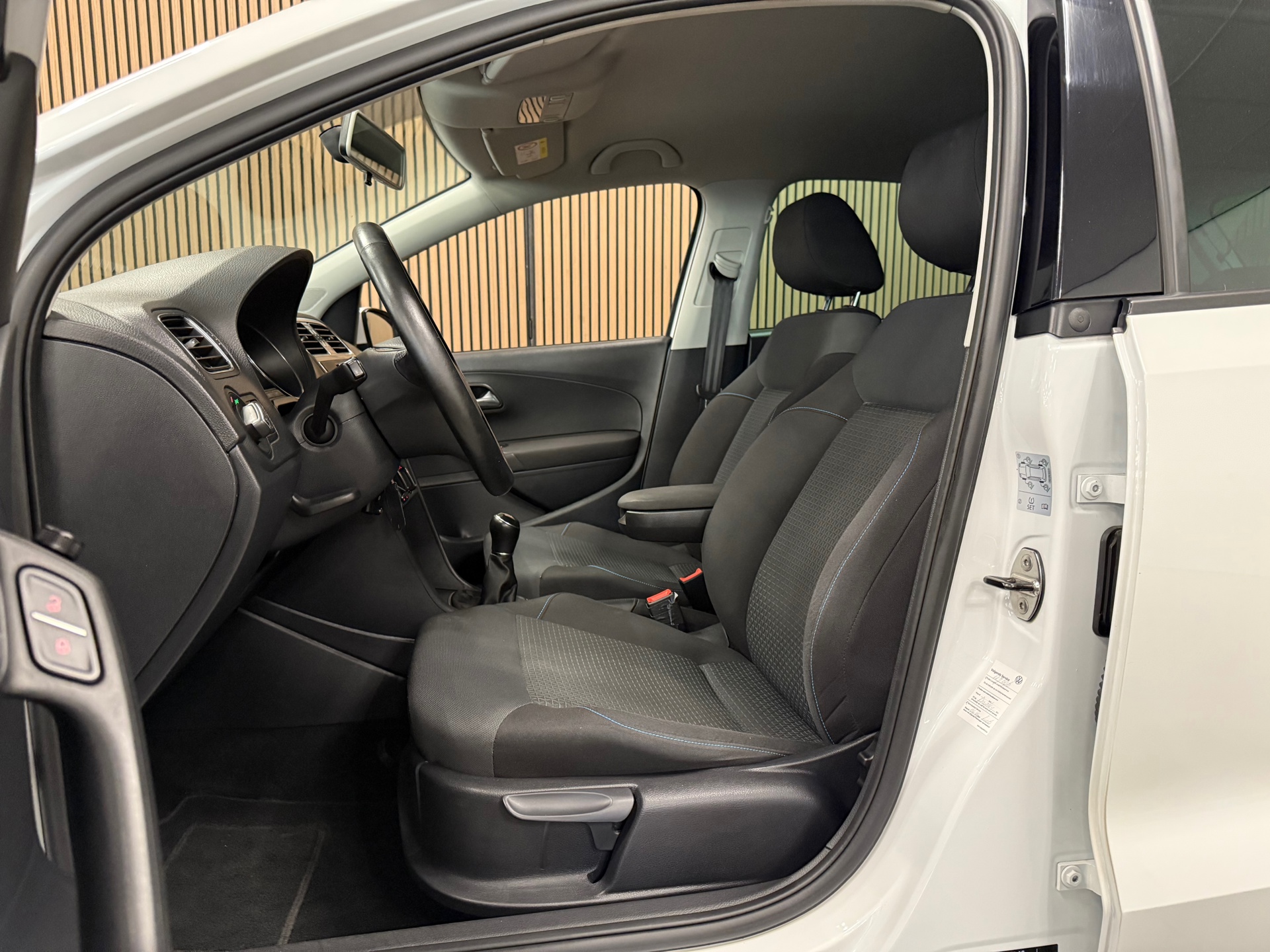 https://www.autokooy.nl//xml/images/45946300-11.JPG