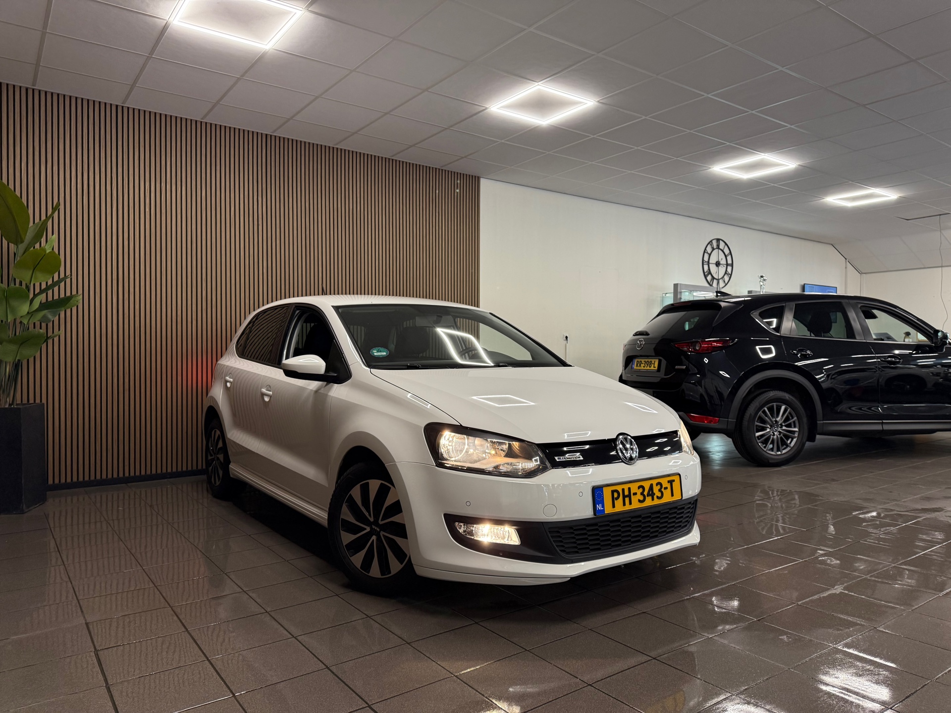 https://www.autokooy.nl//xml/images/45946300-7.JPG