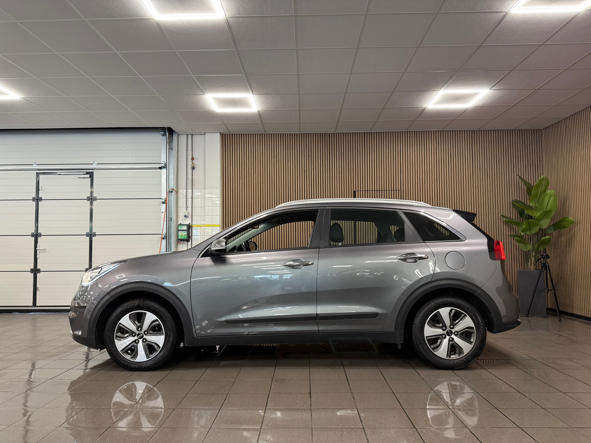 https://www.autokooy.nl//xml/images/45946356-2.JPG