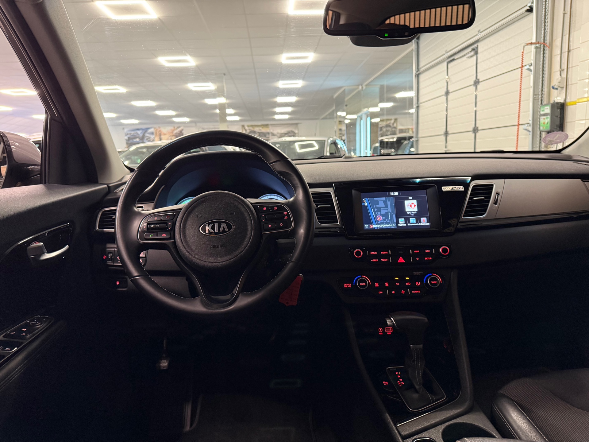 https://www.autokooy.nl//xml/images/45946356-21.JPG