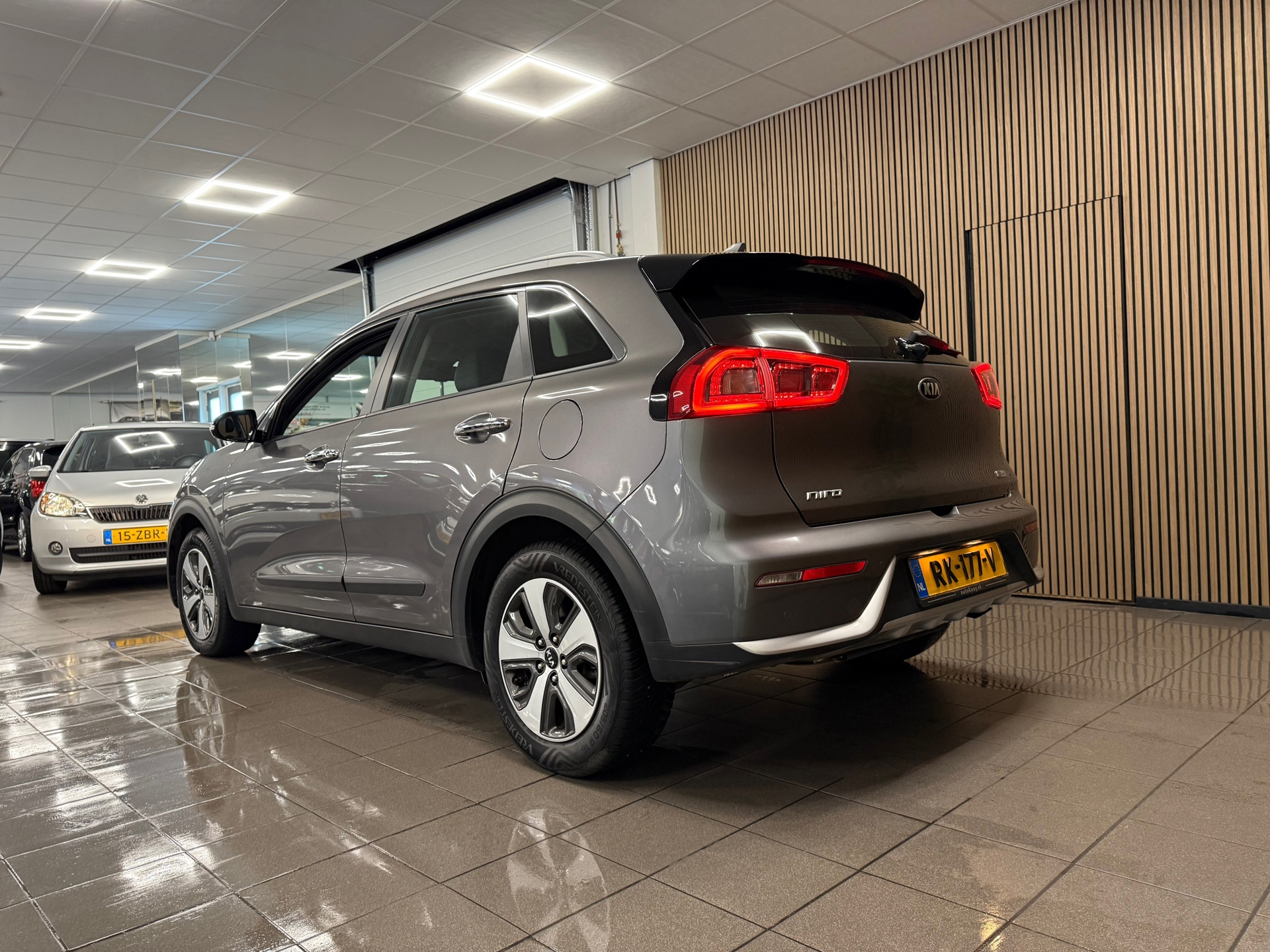 https://www.autokooy.nl//xml/images/45946356-3.JPG
