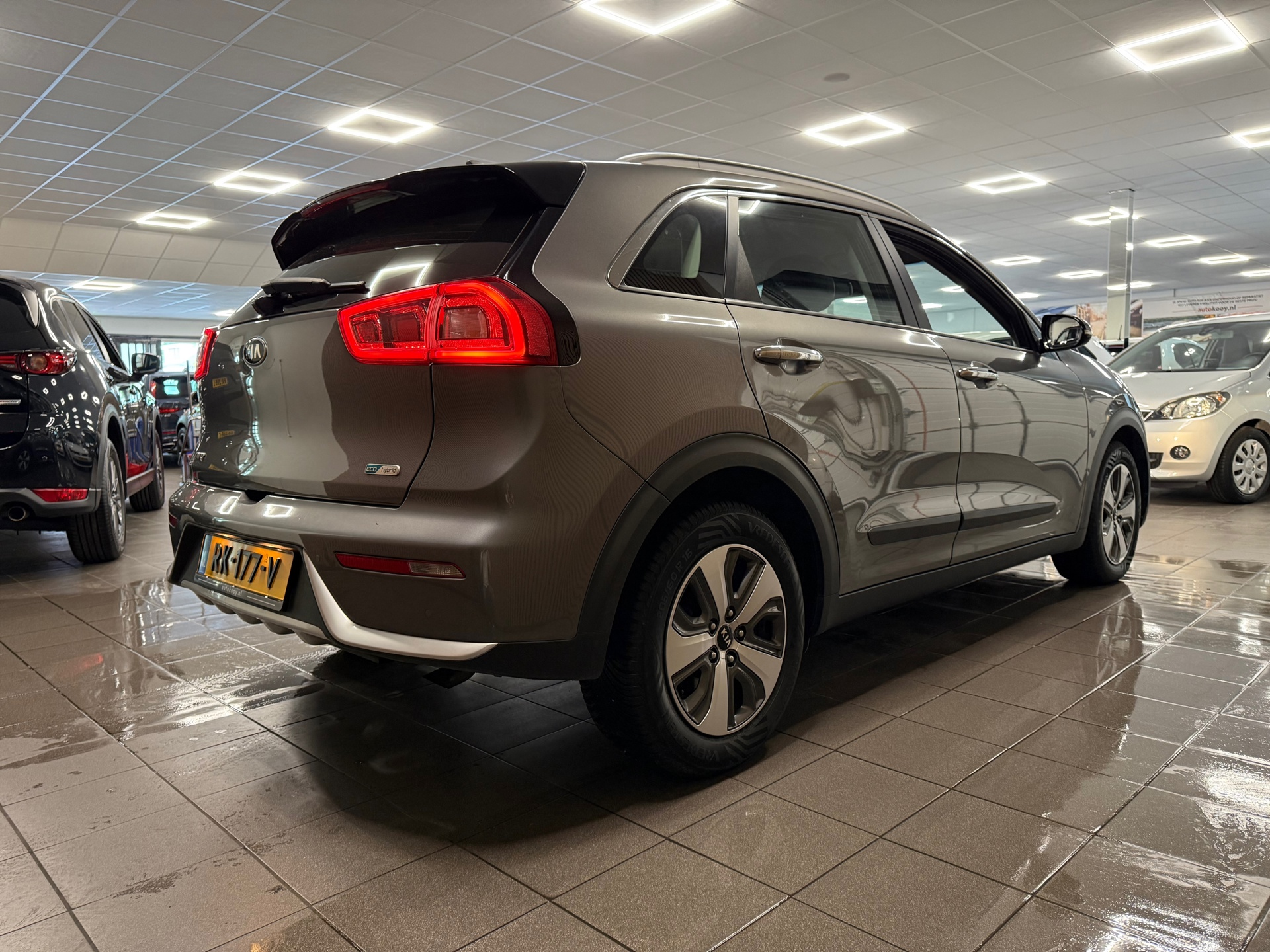 https://www.autokooy.nl//xml/images/45946356-6.JPG