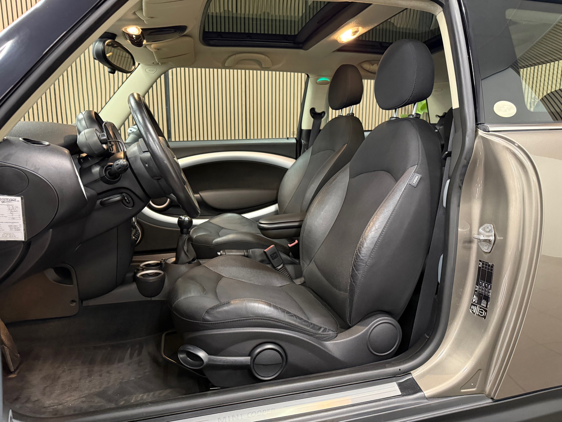 https://www.autokooy.nl//xml/images/45946409-10.JPG