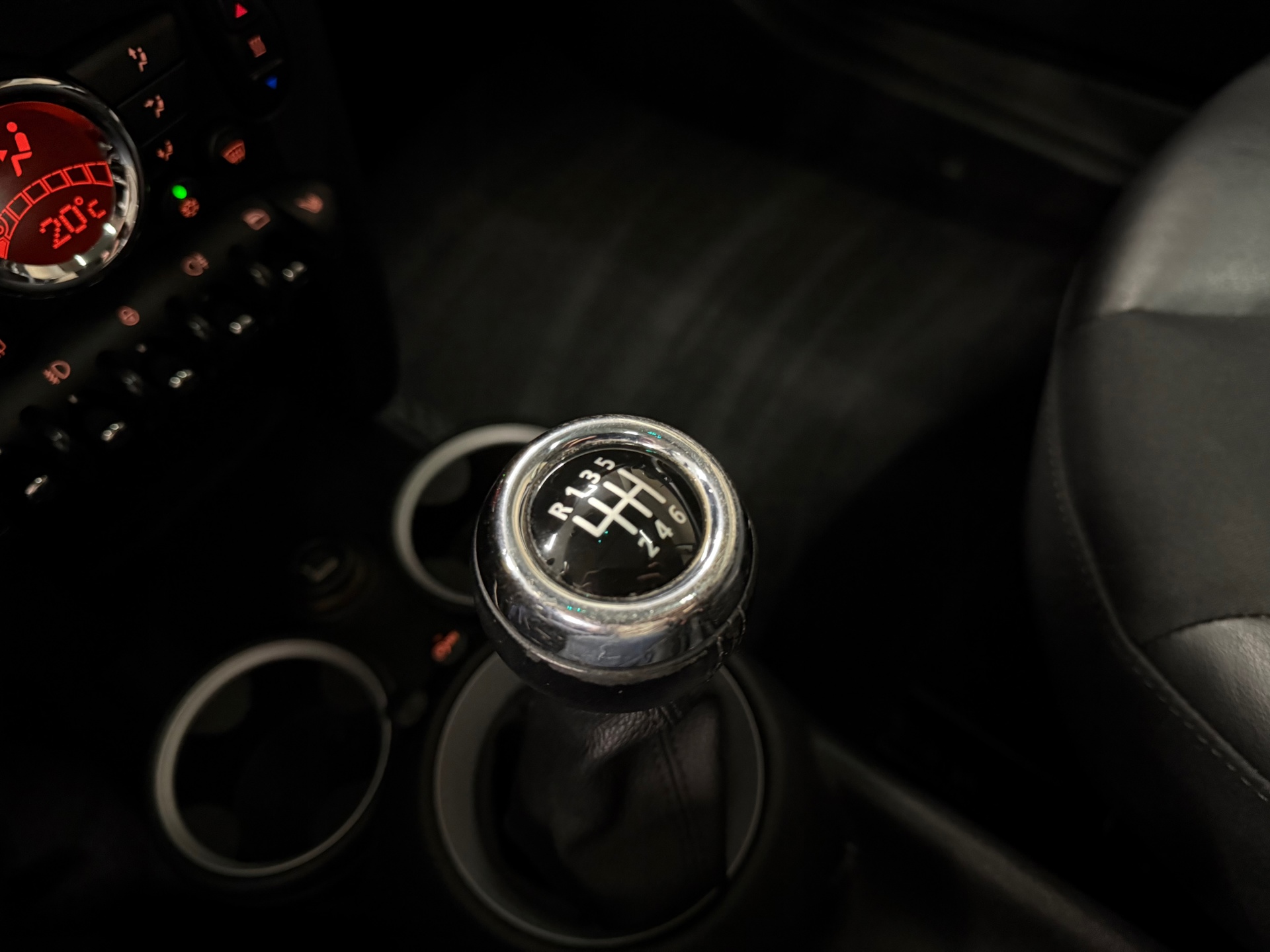 https://www.autokooy.nl//xml/images/45946409-17.JPG