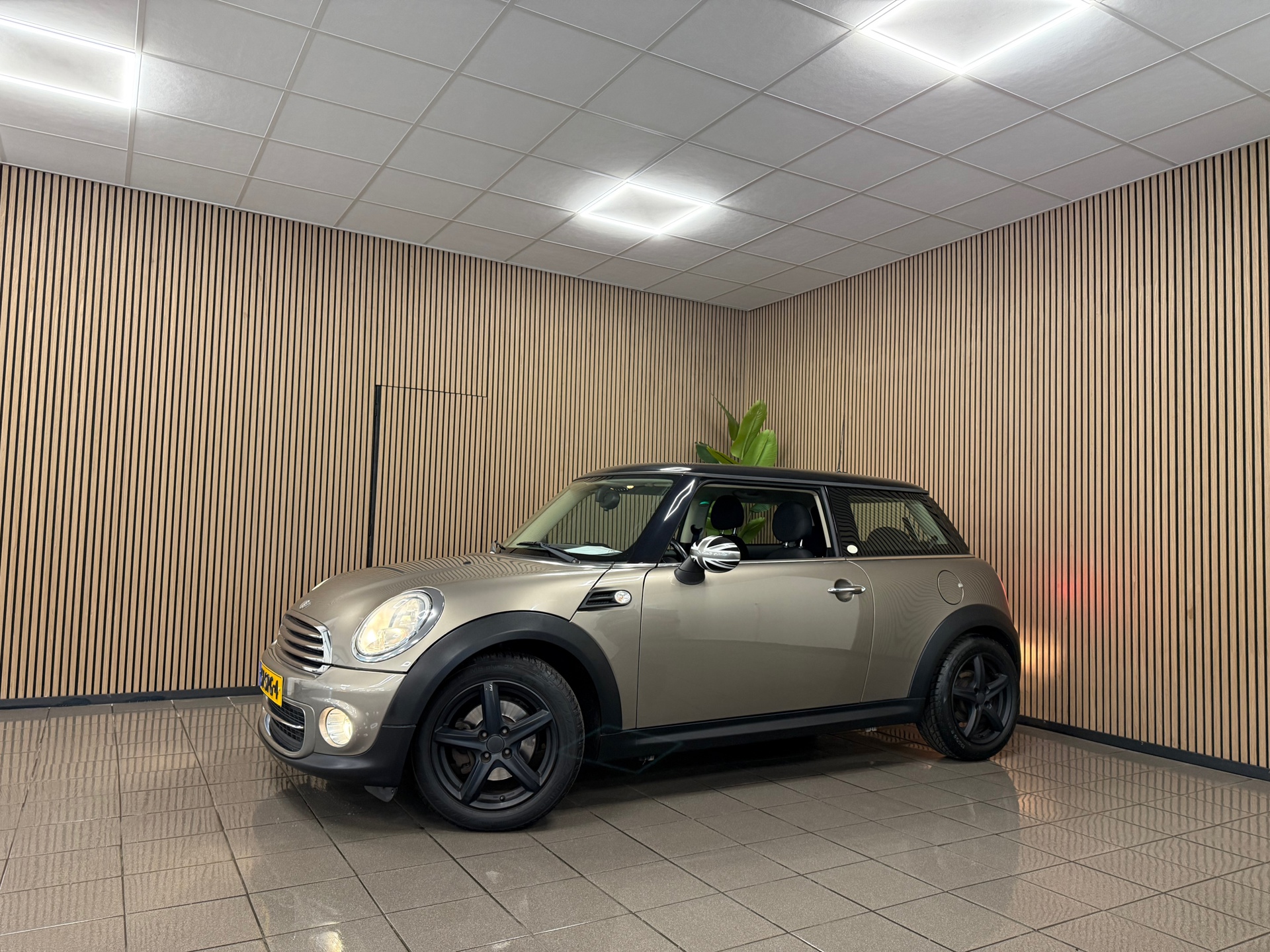 https://www.autokooy.nl//xml/images/45946409-8.JPG