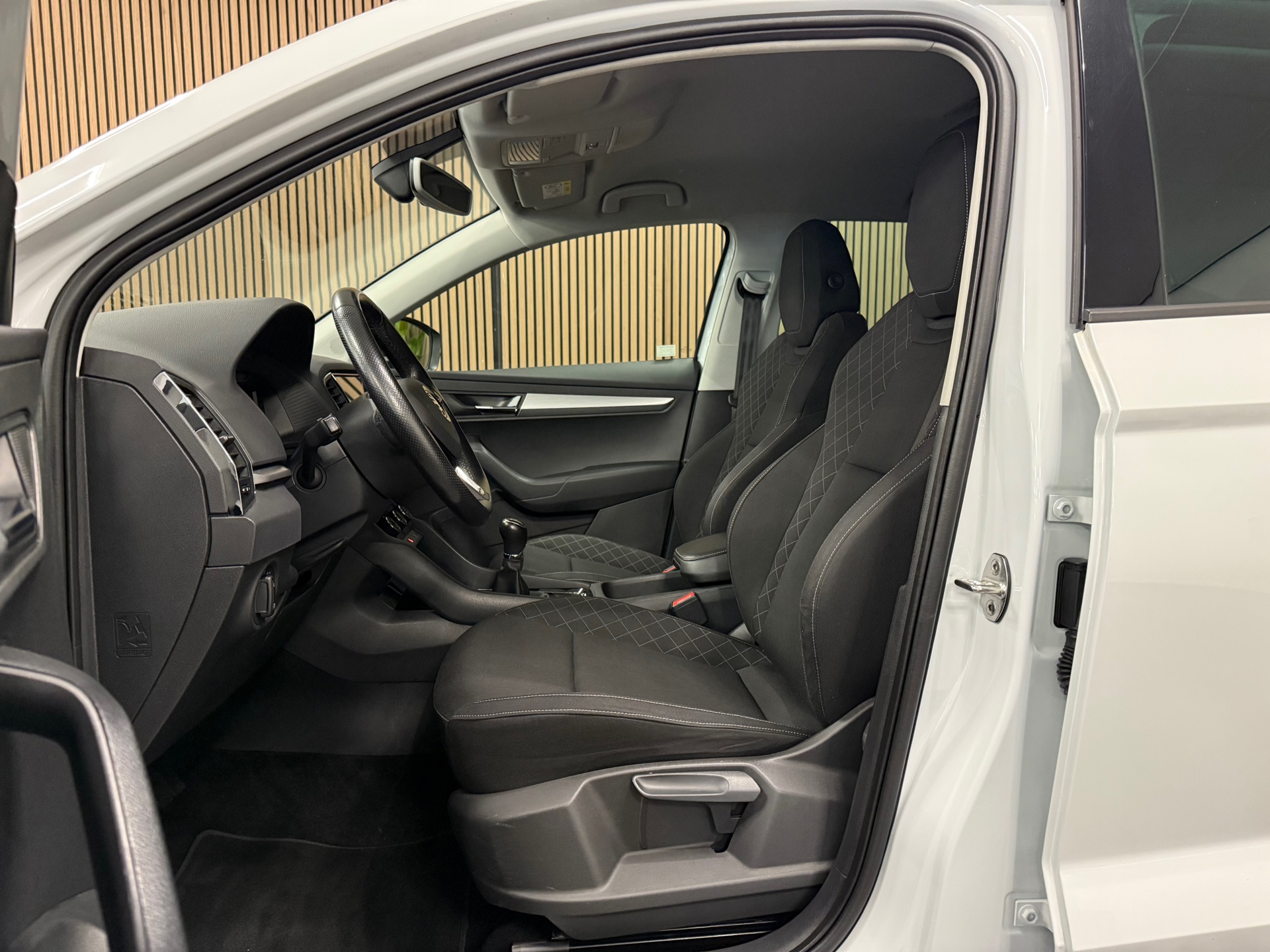 https://www.autokooy.nl//xml/images/45972481-11.JPG