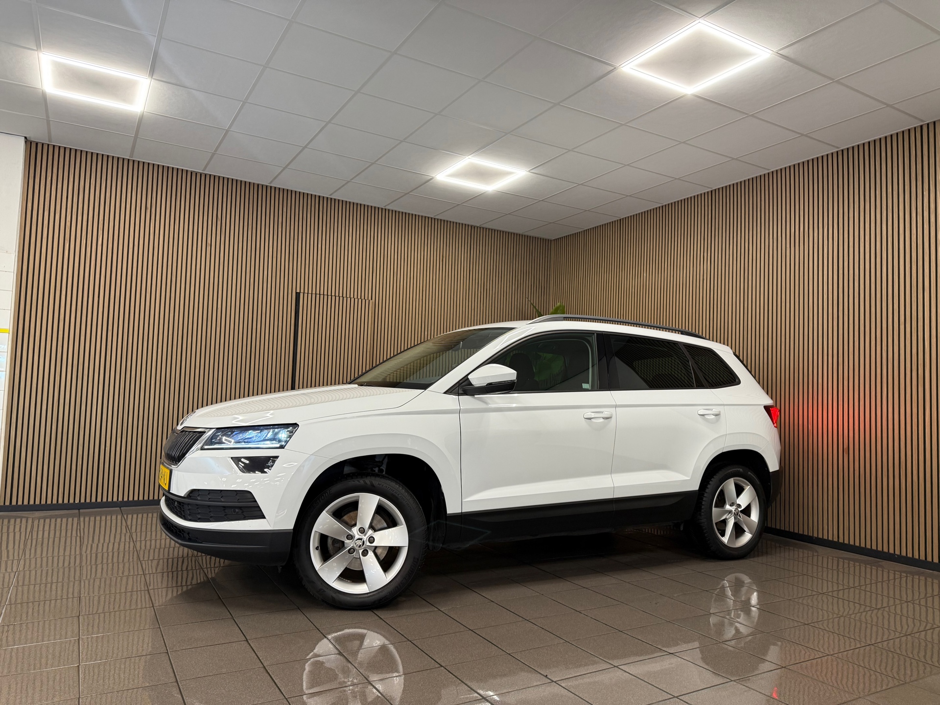 https://www.autokooy.nl//xml/images/45972481-9.JPG