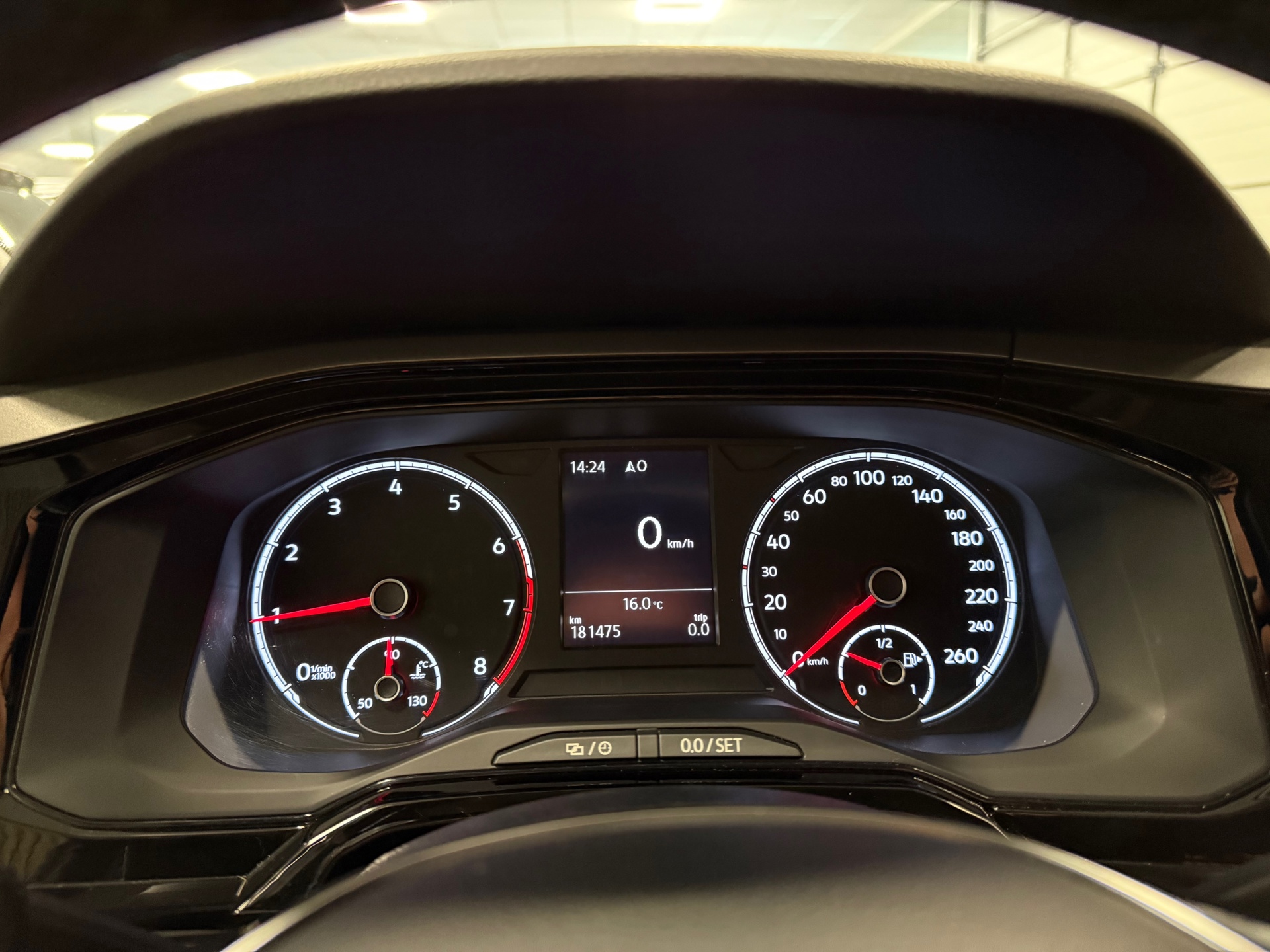 https://www.autokooy.nl//xml/images/46016923-14.JPG