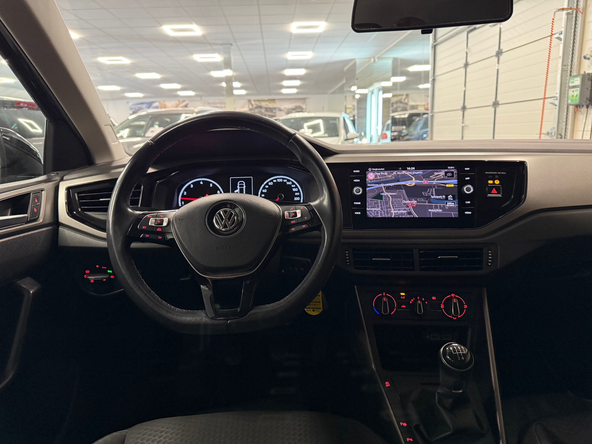 https://www.autokooy.nl//xml/images/46016923-22.JPG