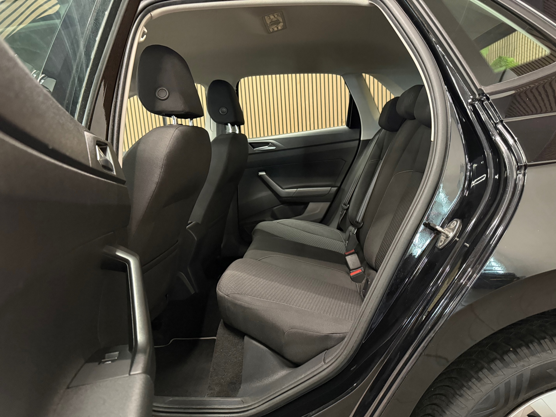https://www.autokooy.nl//xml/images/46016923-23.JPG
