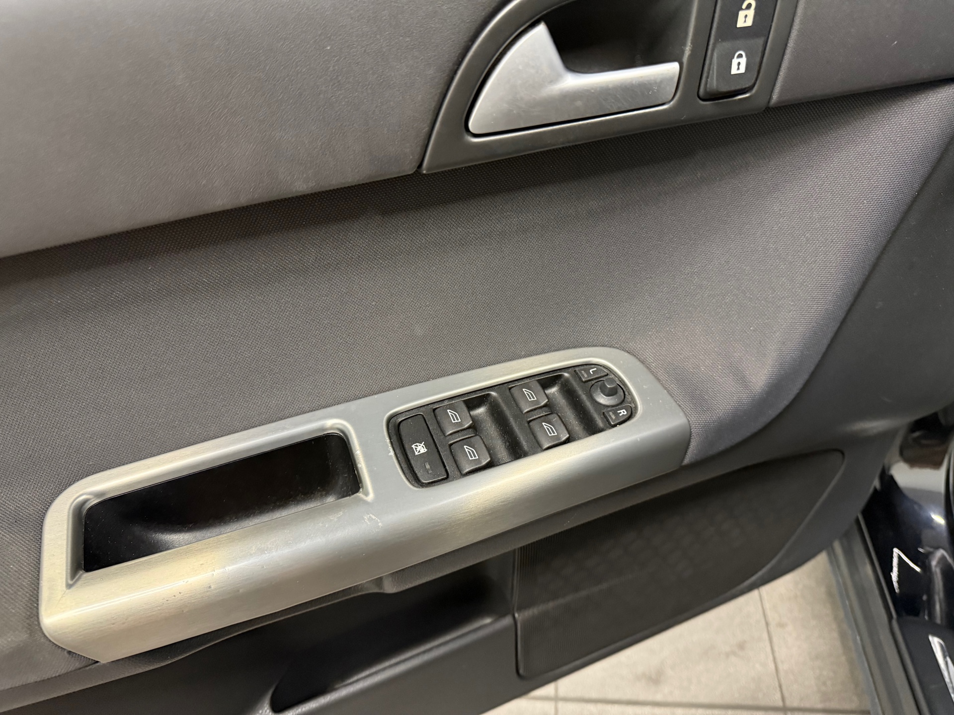 https://www.autokooy.nl//xml/images/46048706-10.JPG