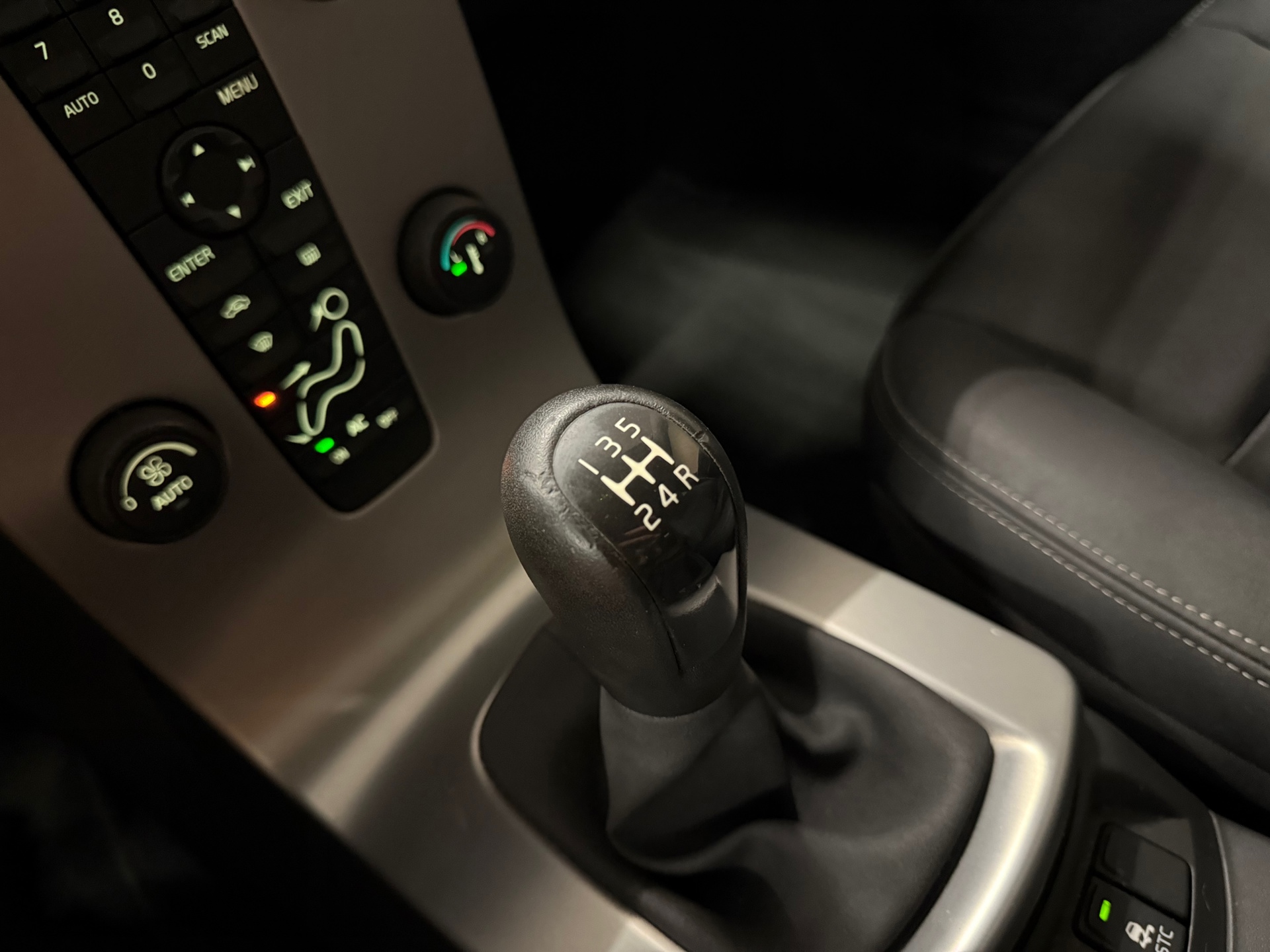 https://www.autokooy.nl//xml/images/46048706-19.JPG