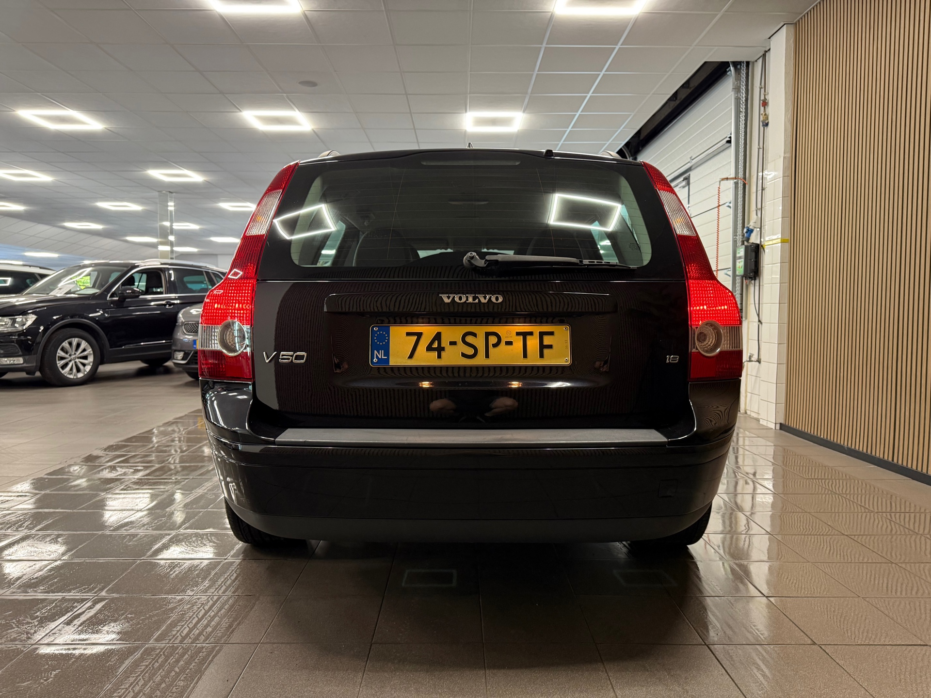 https://www.autokooy.nl//xml/images/46048706-4.JPG