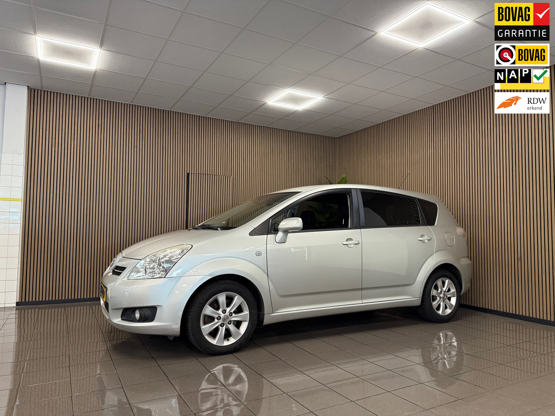 Toyota Verso 1.8 VVT-i Luna * 1e Eig / Cruise control / Airco-ecc / LM Velgen / NL Auto *