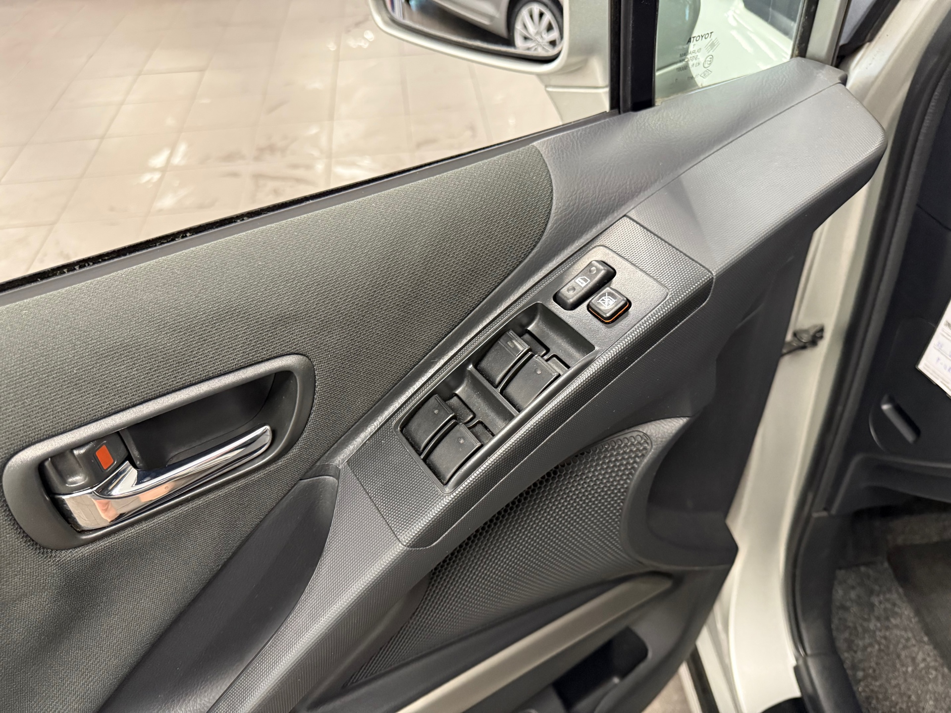 https://www.autokooy.nl//xml/images/46071528-10.JPG