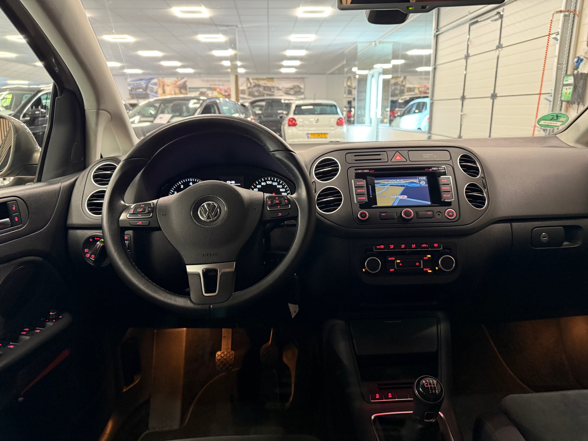 https://www.autokooy.nl//xml/images/46109238-22.JPG