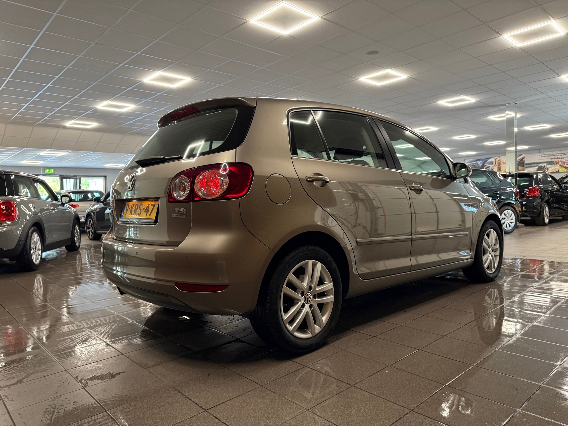 https://www.autokooy.nl//xml/images/46109238-6.JPG