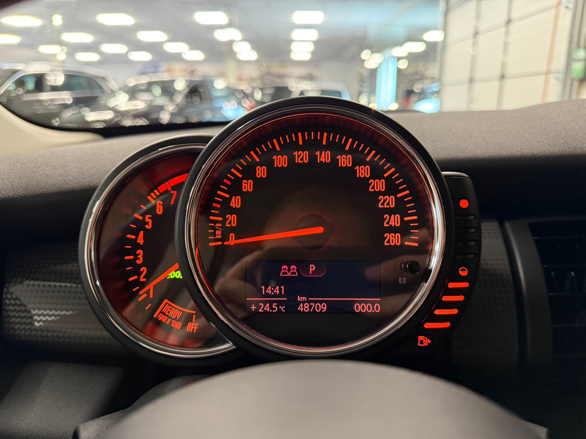 https://www.autokooy.nl//xml/images/46109309-14.JPG