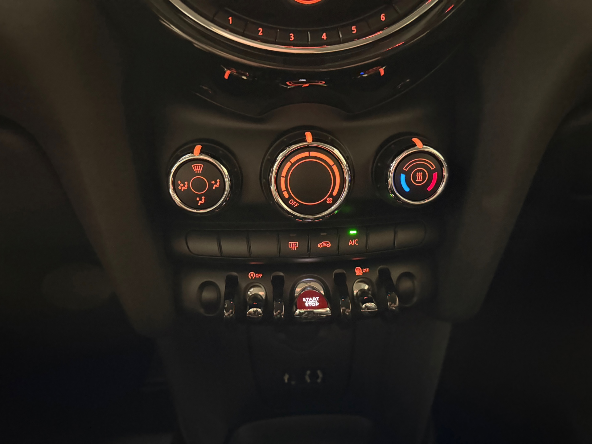 https://www.autokooy.nl//xml/images/46109309-19.JPG