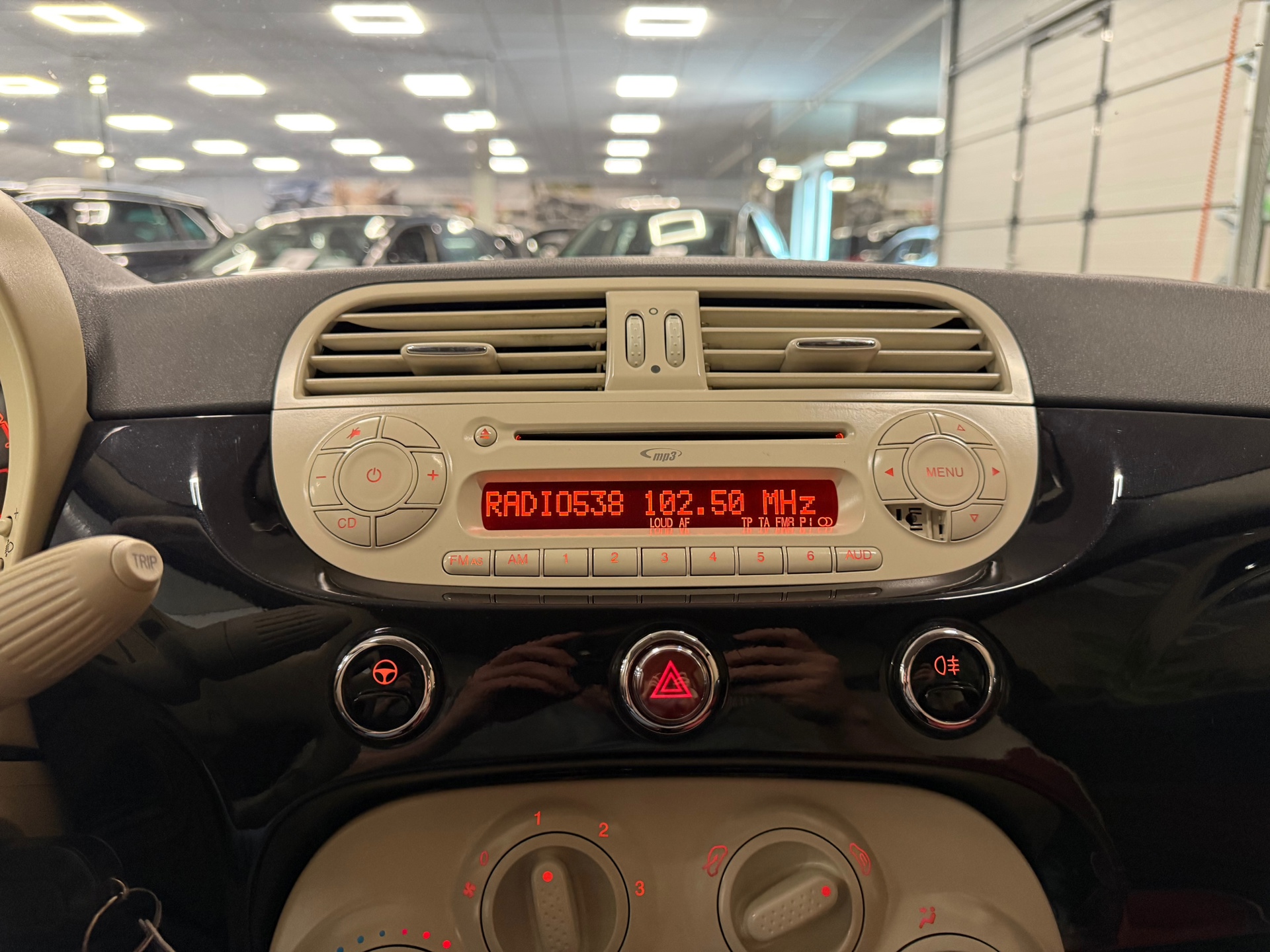 https://www.autokooy.nl//xml/images/46137254-19.JPG