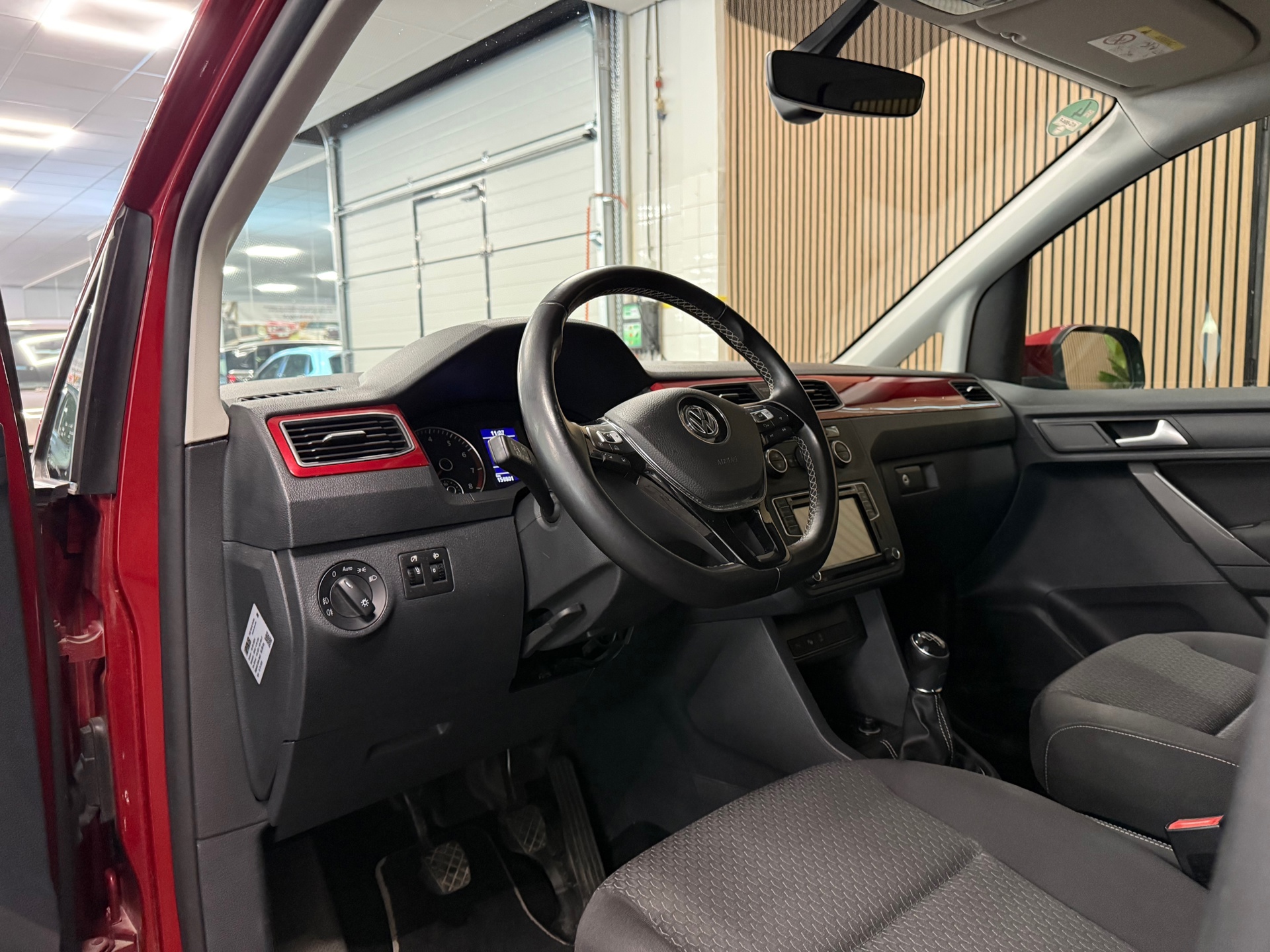 https://www.autokooy.nl//xml/images/46137404-13.JPG