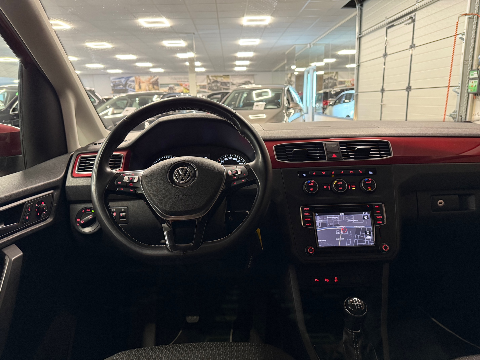 https://www.autokooy.nl//xml/images/46137404-22.JPG