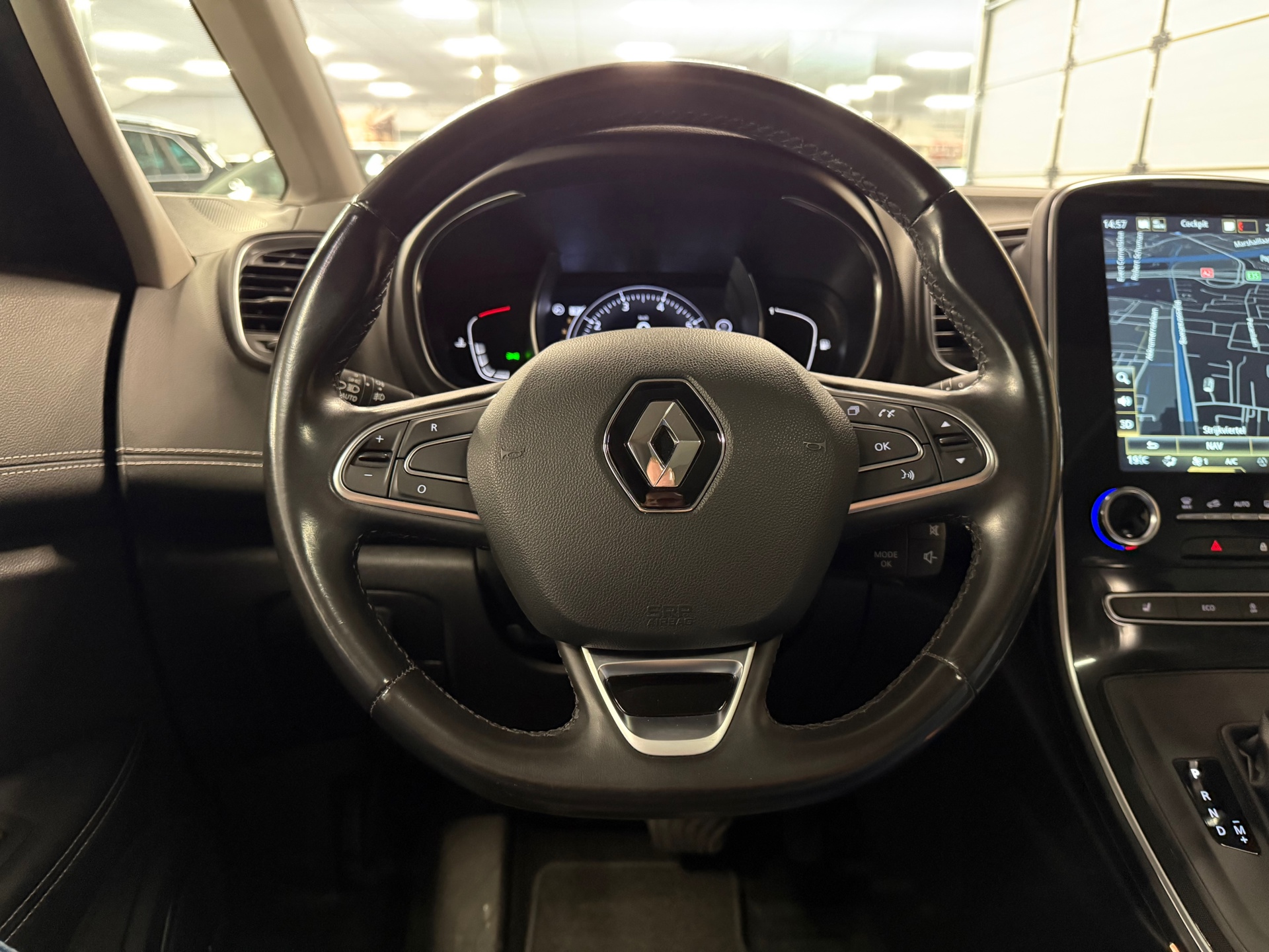 https://www.autokooy.nl//xml/images/46164829-14.JPG