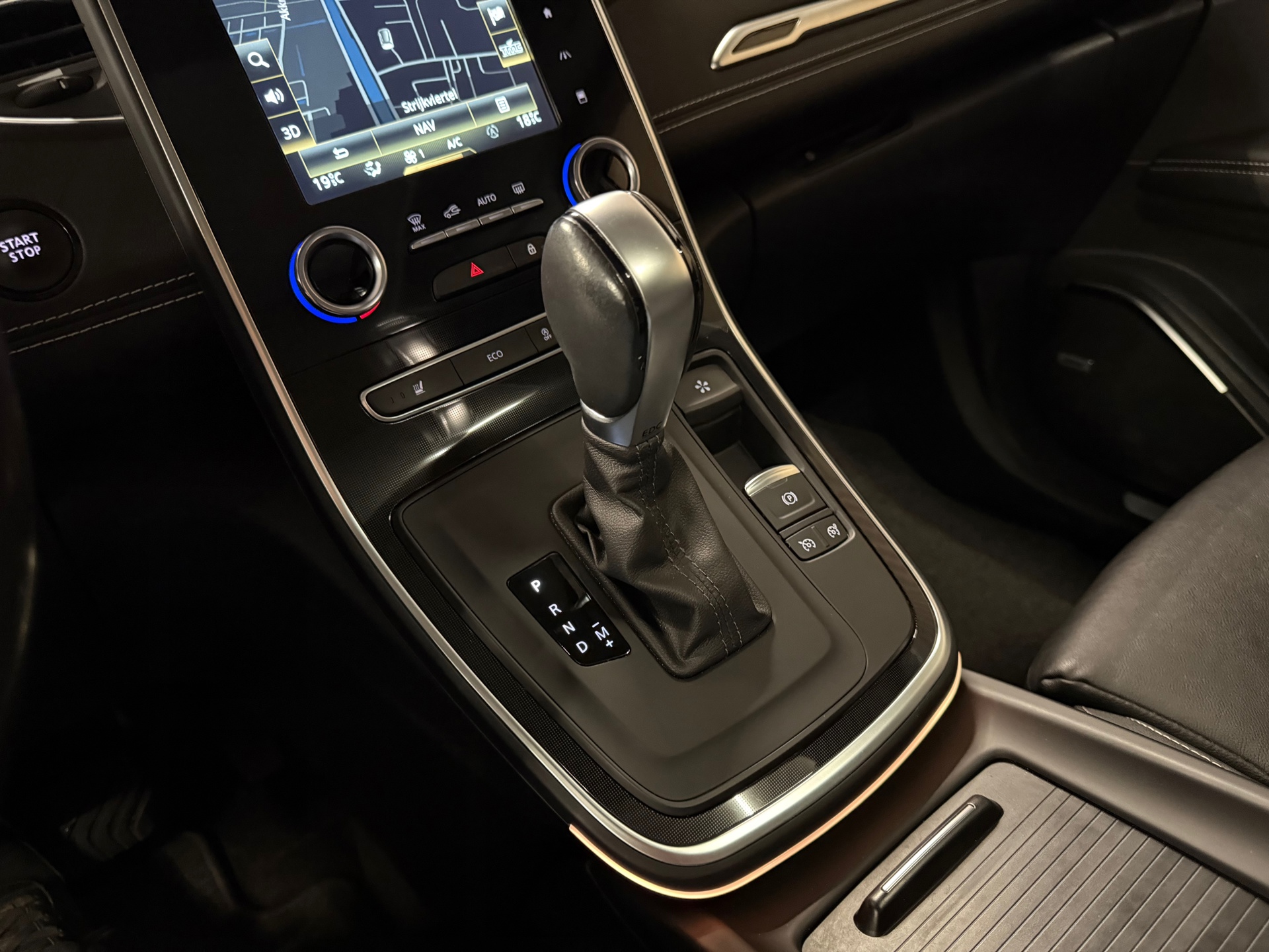 https://www.autokooy.nl//xml/images/46164829-20.JPG