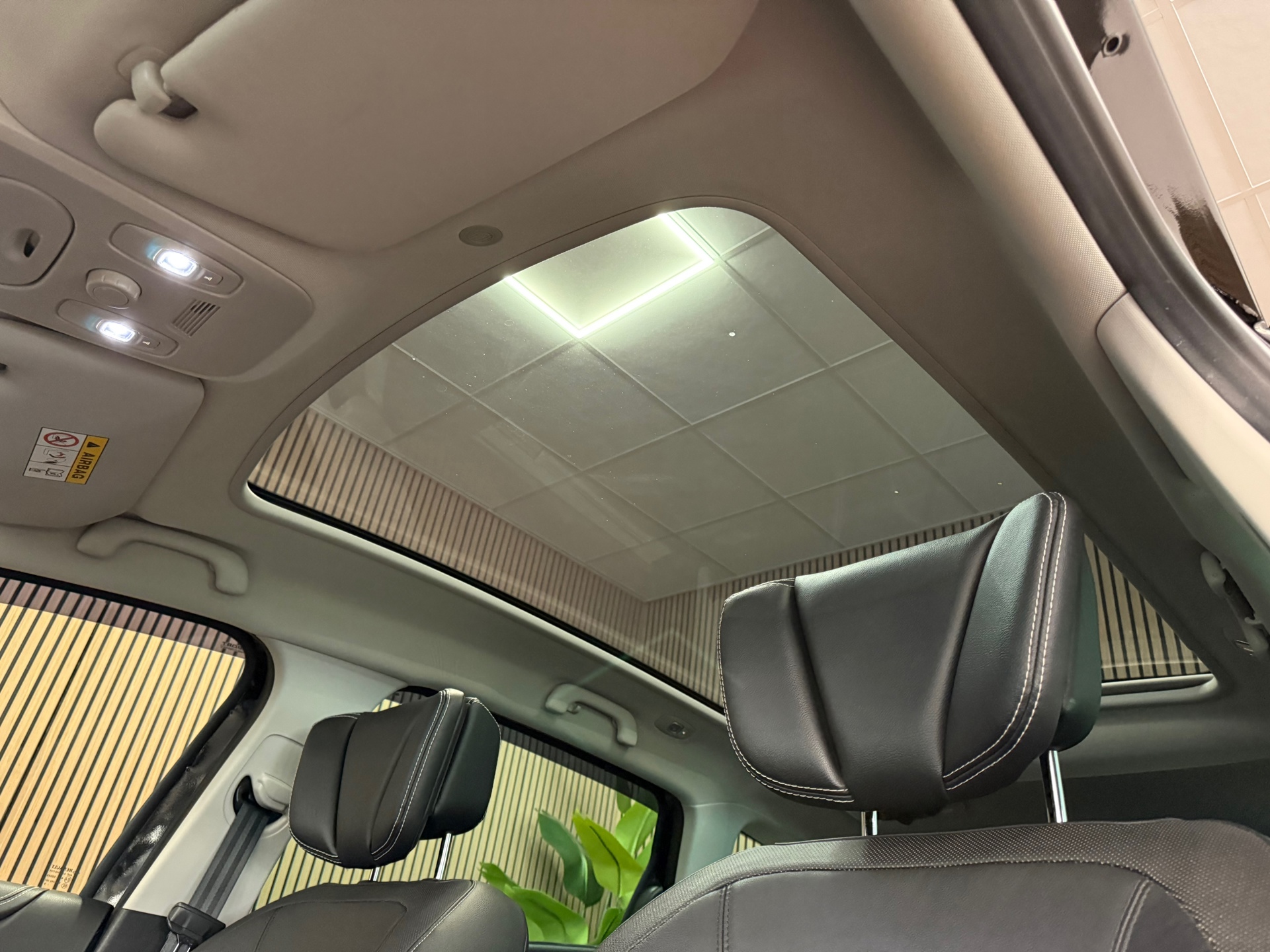 https://www.autokooy.nl//xml/images/46164829-23.JPG