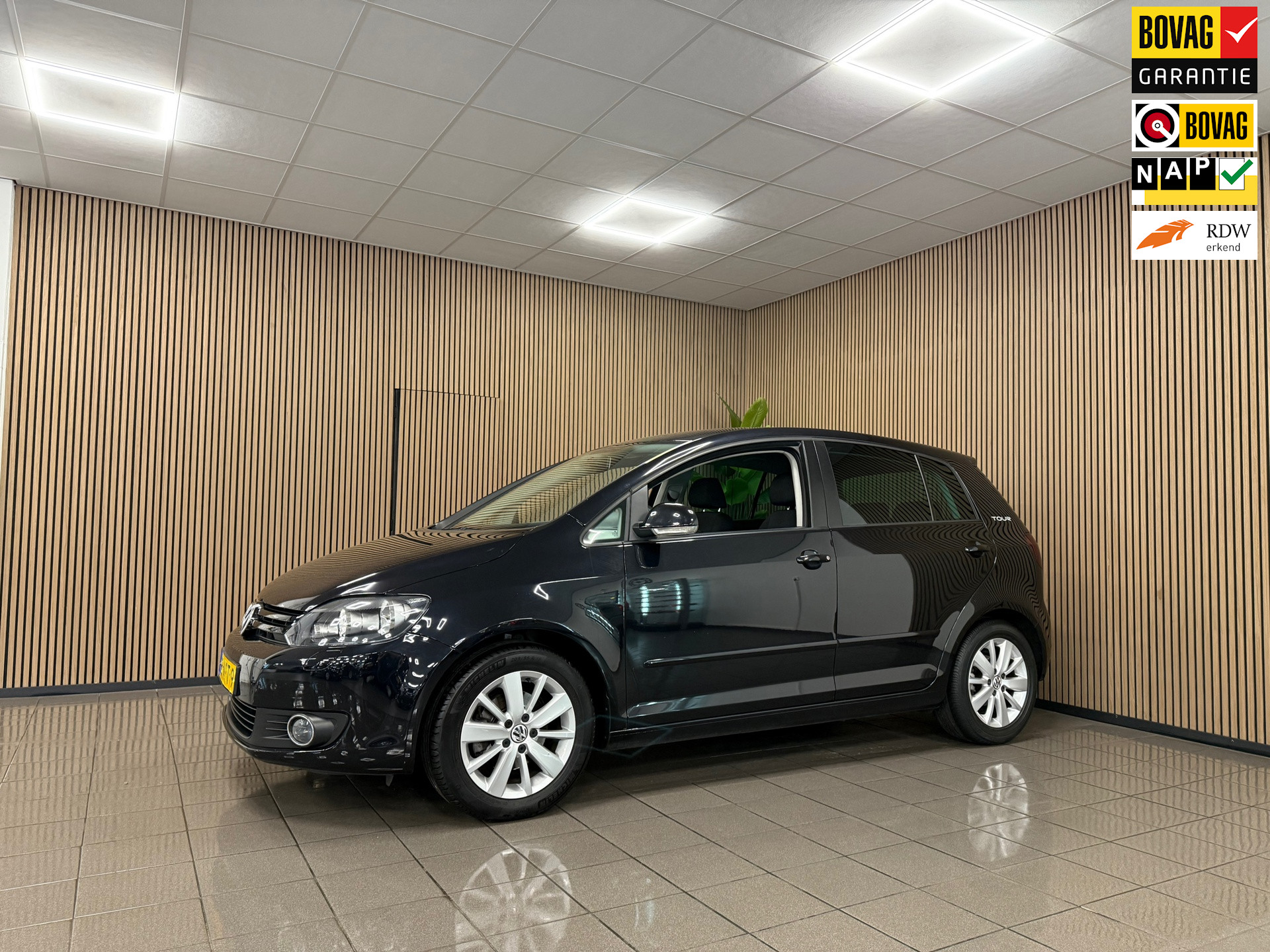 Volkswagen Golf Plus 1.2 TSI Tour II * 1e Eig / 54.241 km + NAP / Trekhaak / NL Auto *