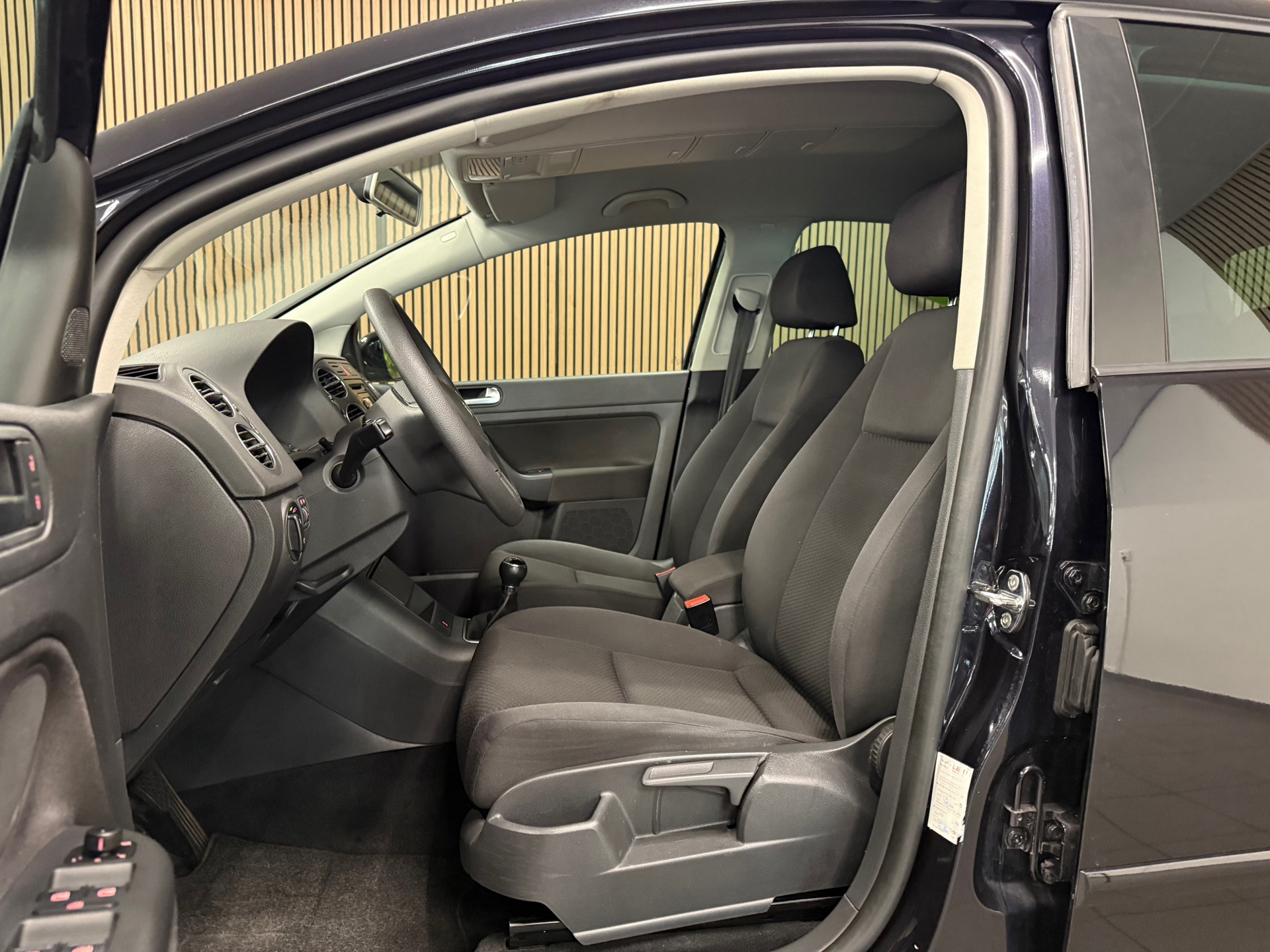 https://www.autokooy.nl//xml/images/46184225-11.JPG