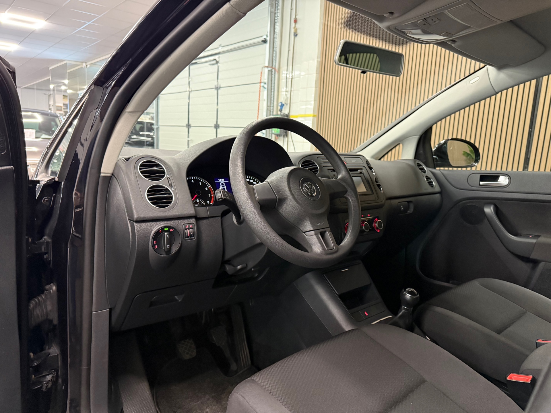 https://www.autokooy.nl//xml/images/46184225-12.JPG