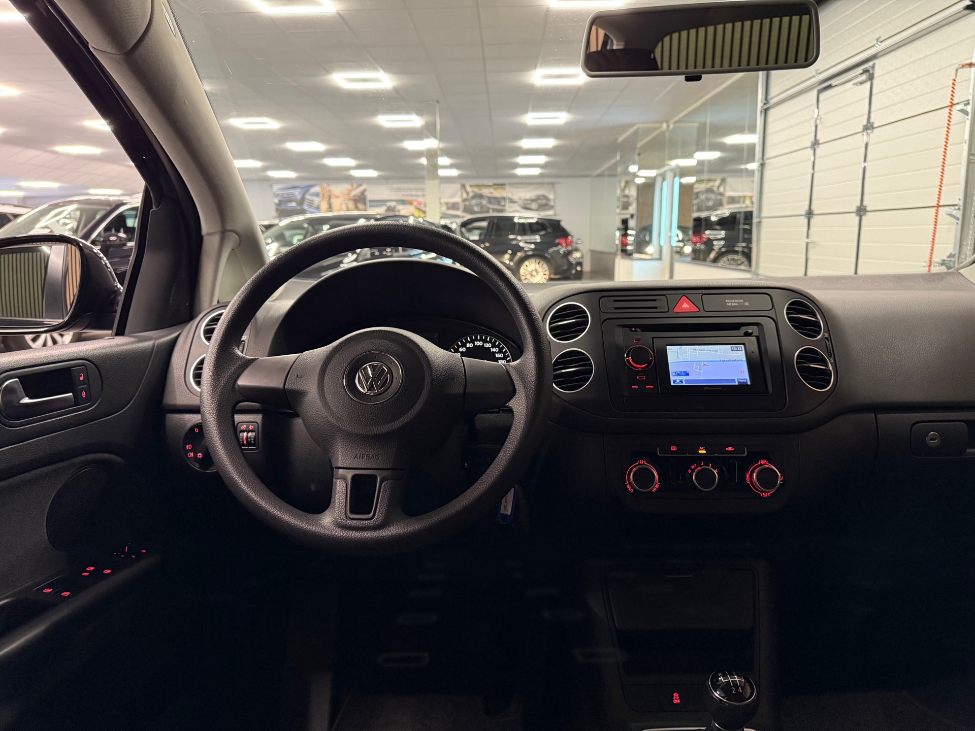 https://www.autokooy.nl//xml/images/46184225-21.JPG