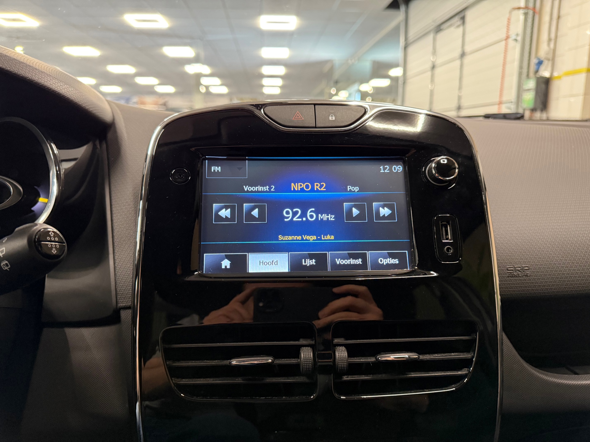 https://www.autokooy.nl//xml/images/46231277-17.JPG
