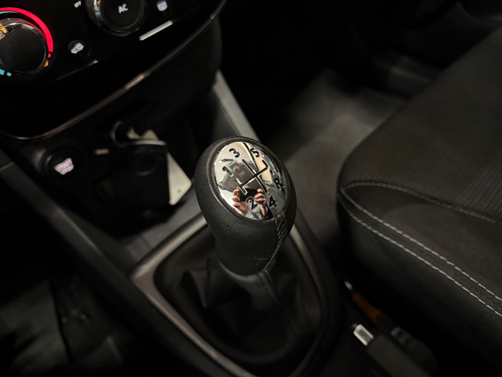 https://www.autokooy.nl//xml/images/46231277-21.JPG