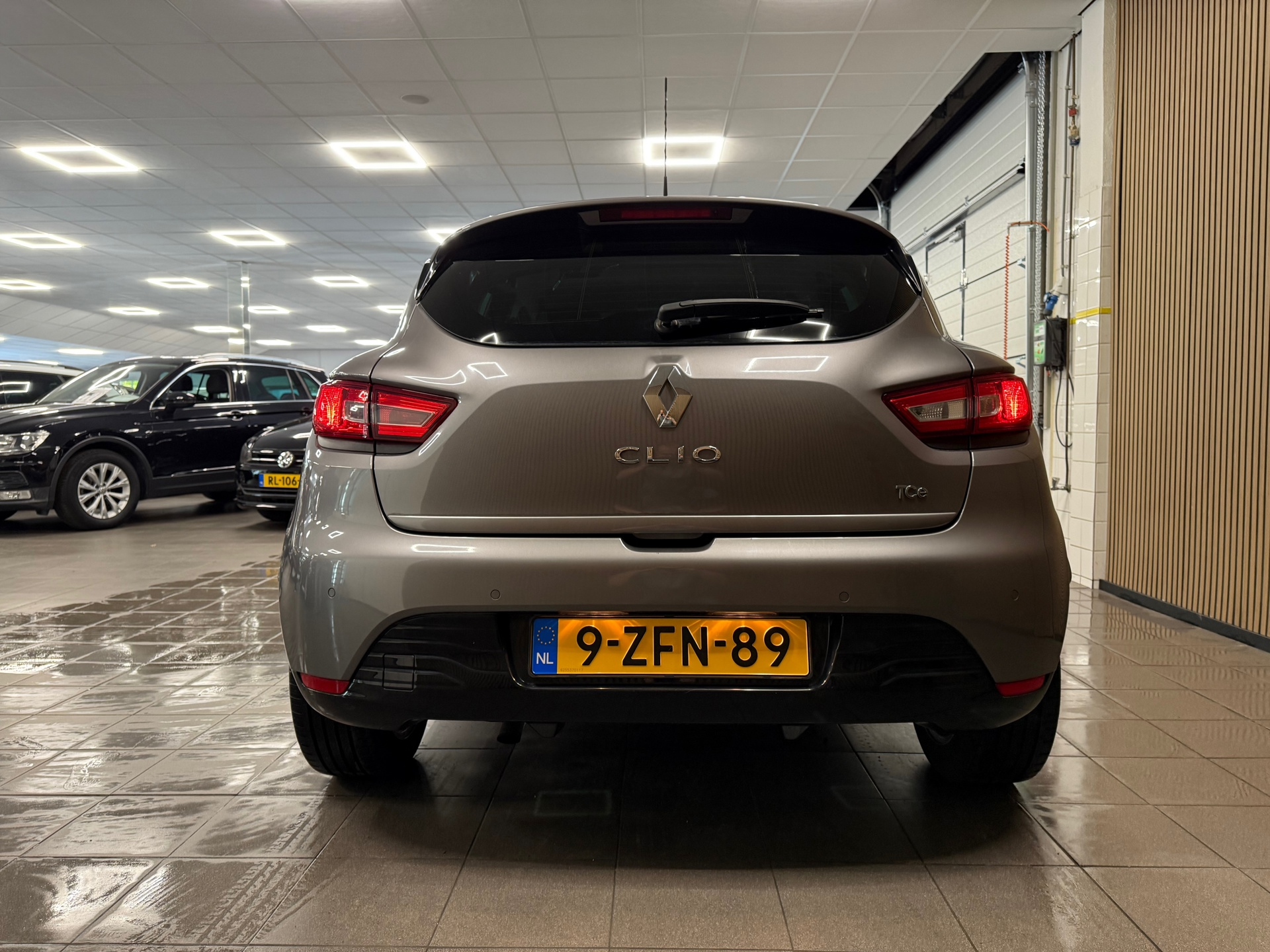 https://www.autokooy.nl//xml/images/46231277-4.JPG