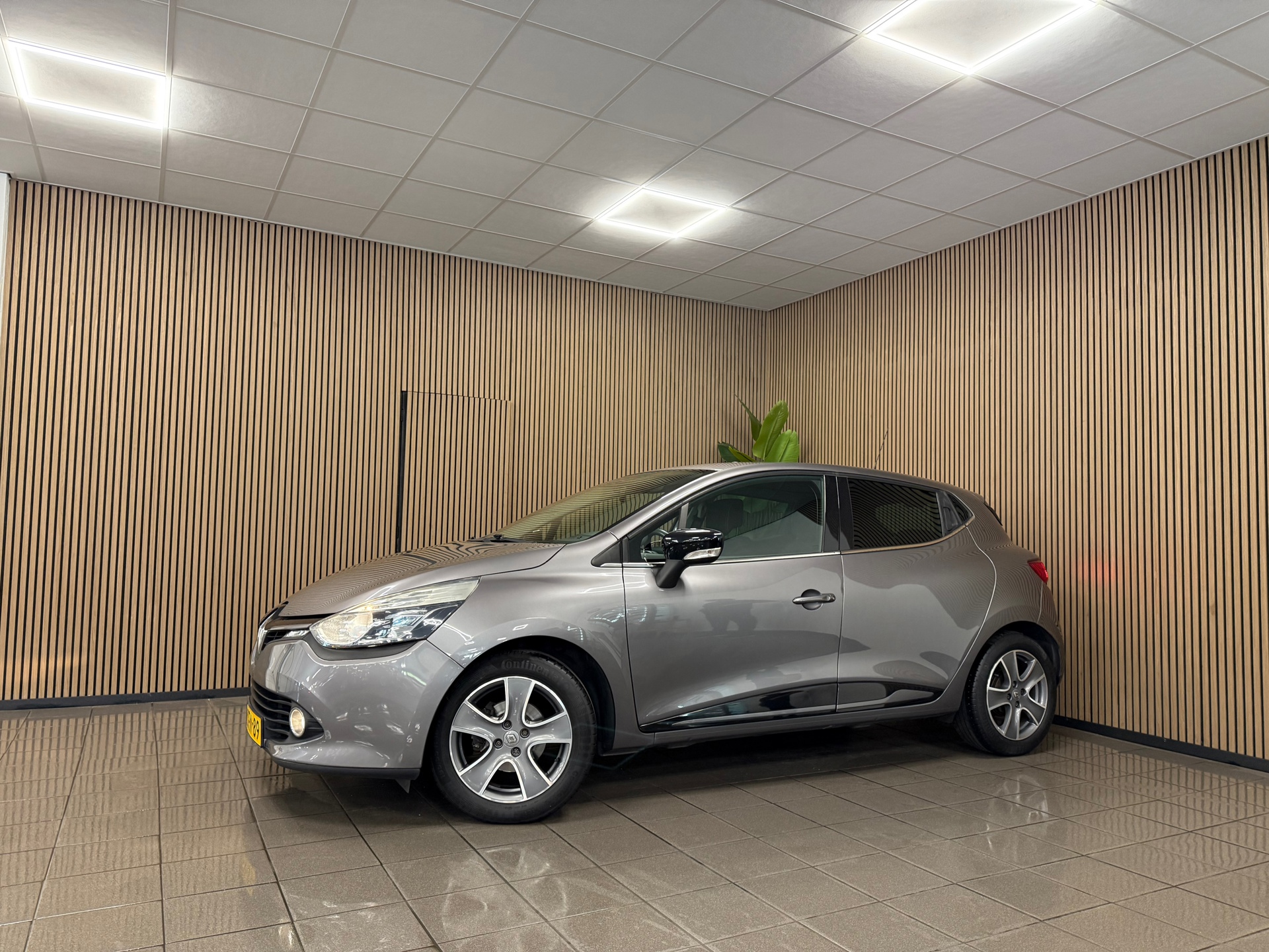 https://www.autokooy.nl//xml/images/46231277-9.JPG